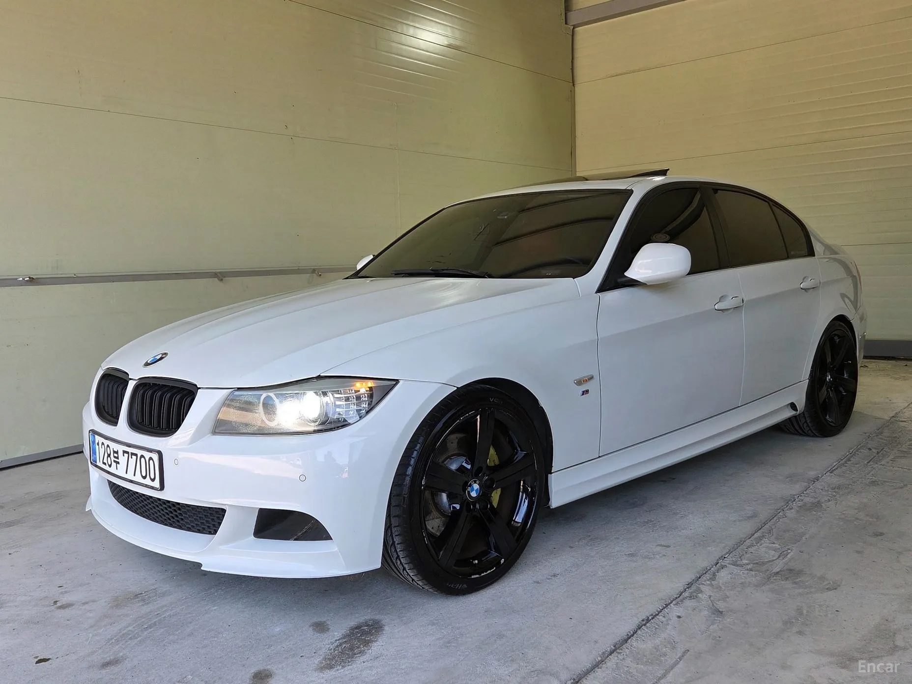 BMW 3 Series (E90) превью 2