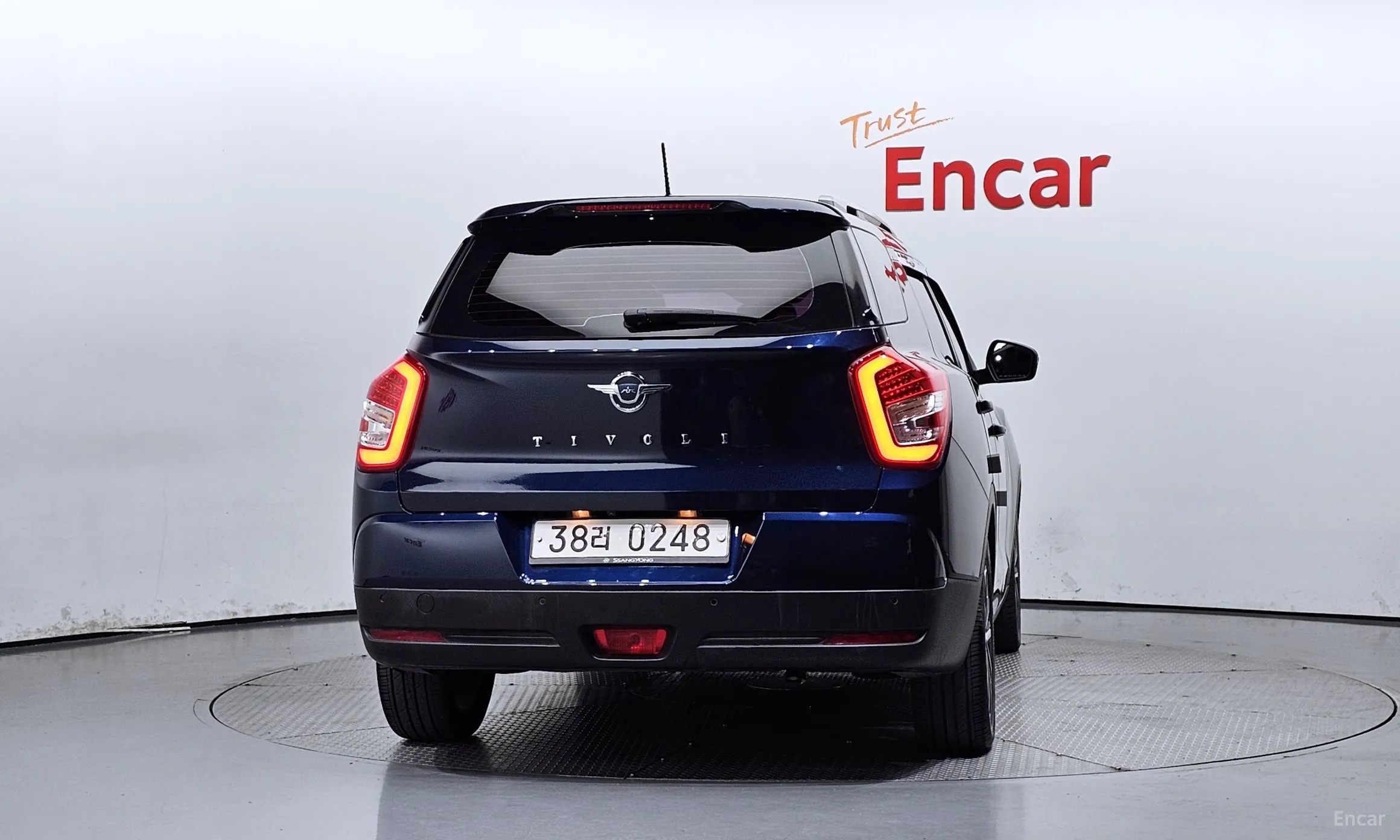 KG Mobility (SsangYong) Tivoli Air превью 3