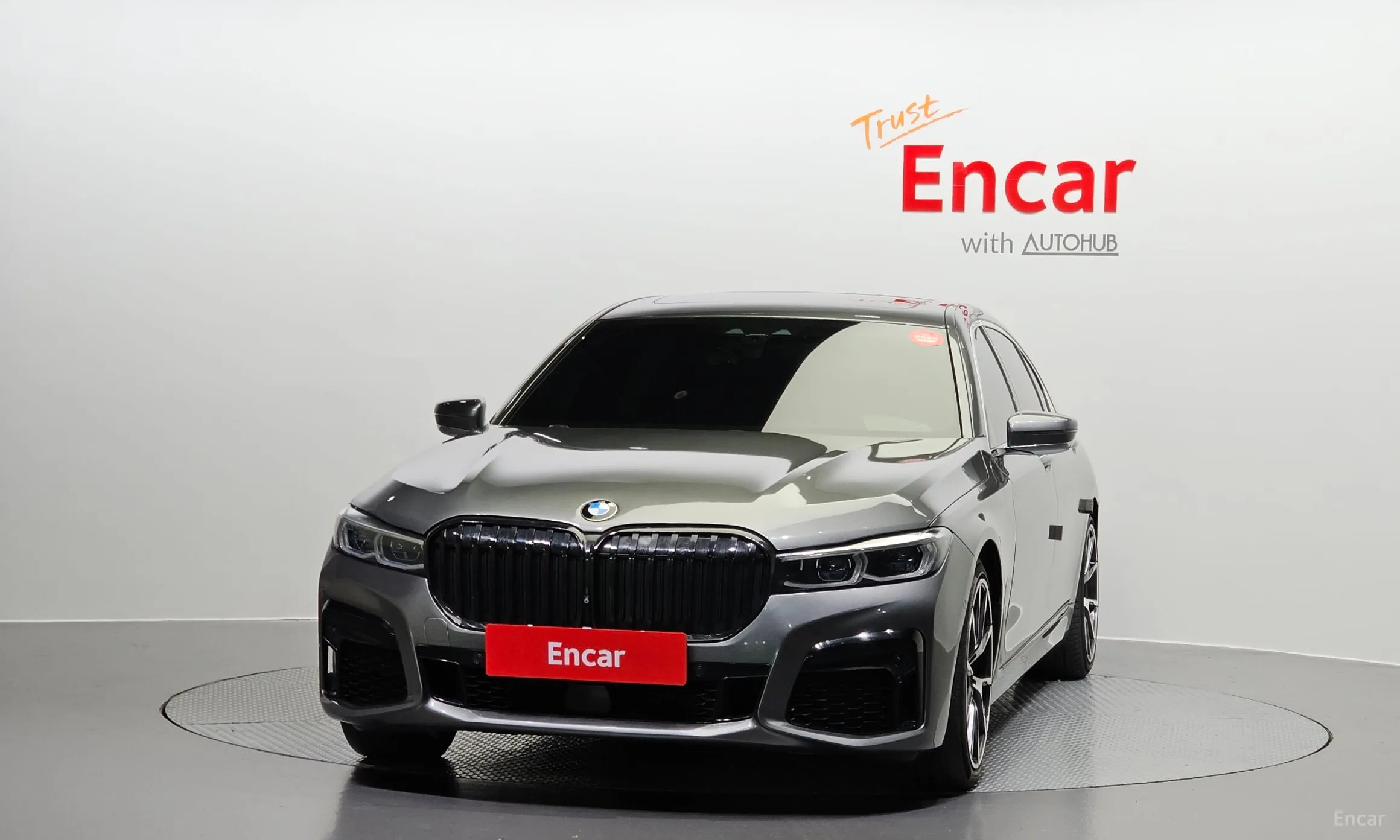 BMW 7 Series (G11) превью 2