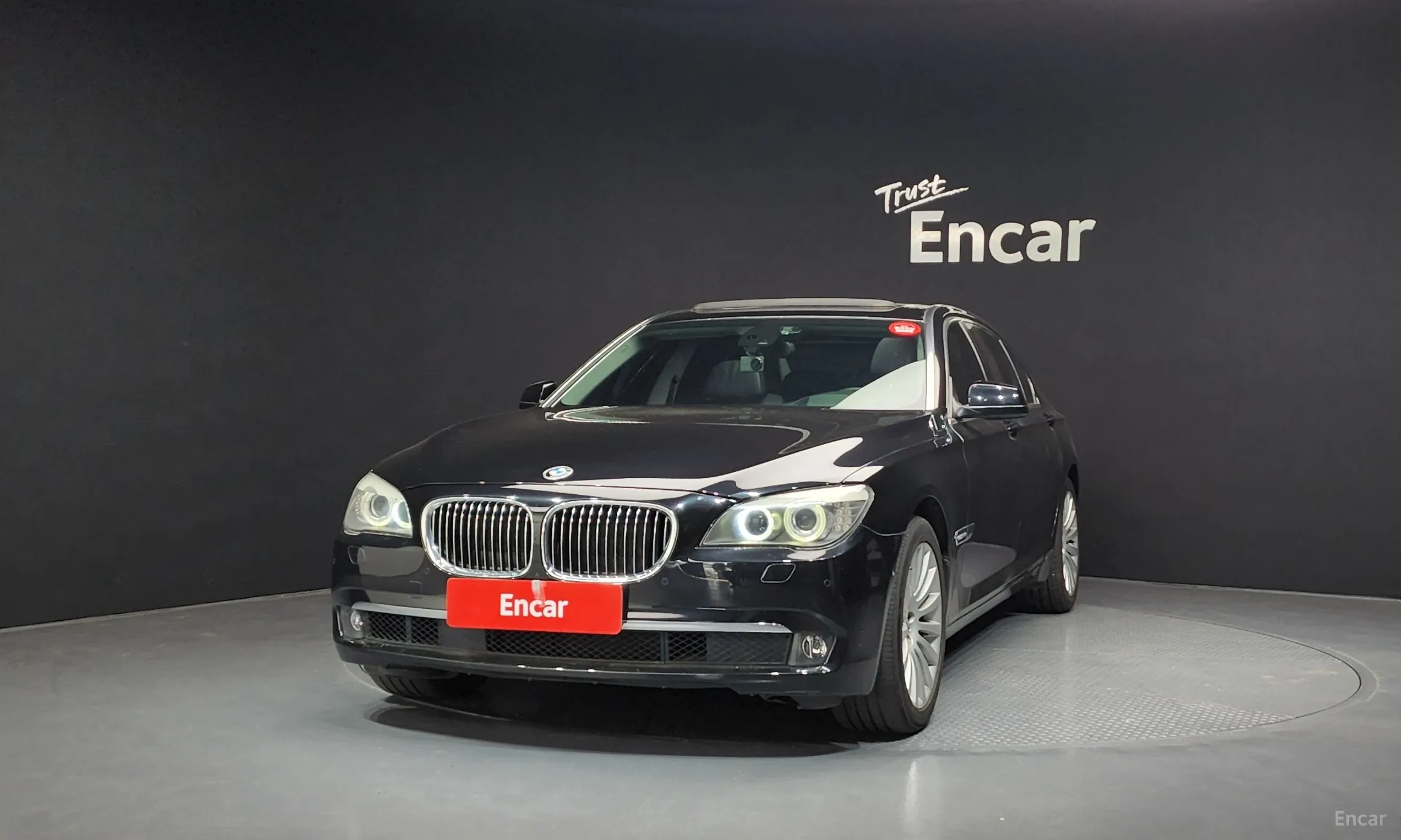 BMW 7 Series (F01)
