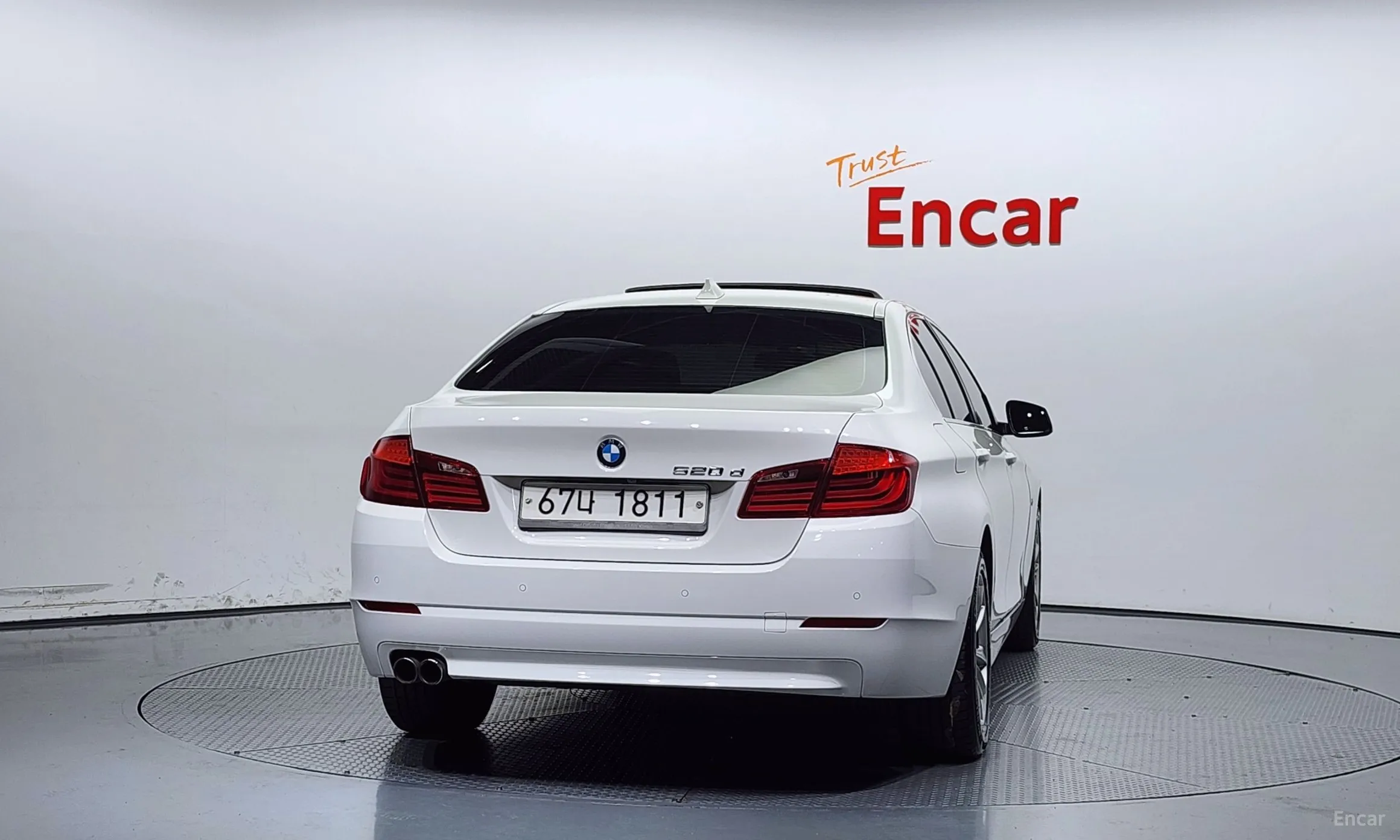BMW 5 Series (F10) превью 3