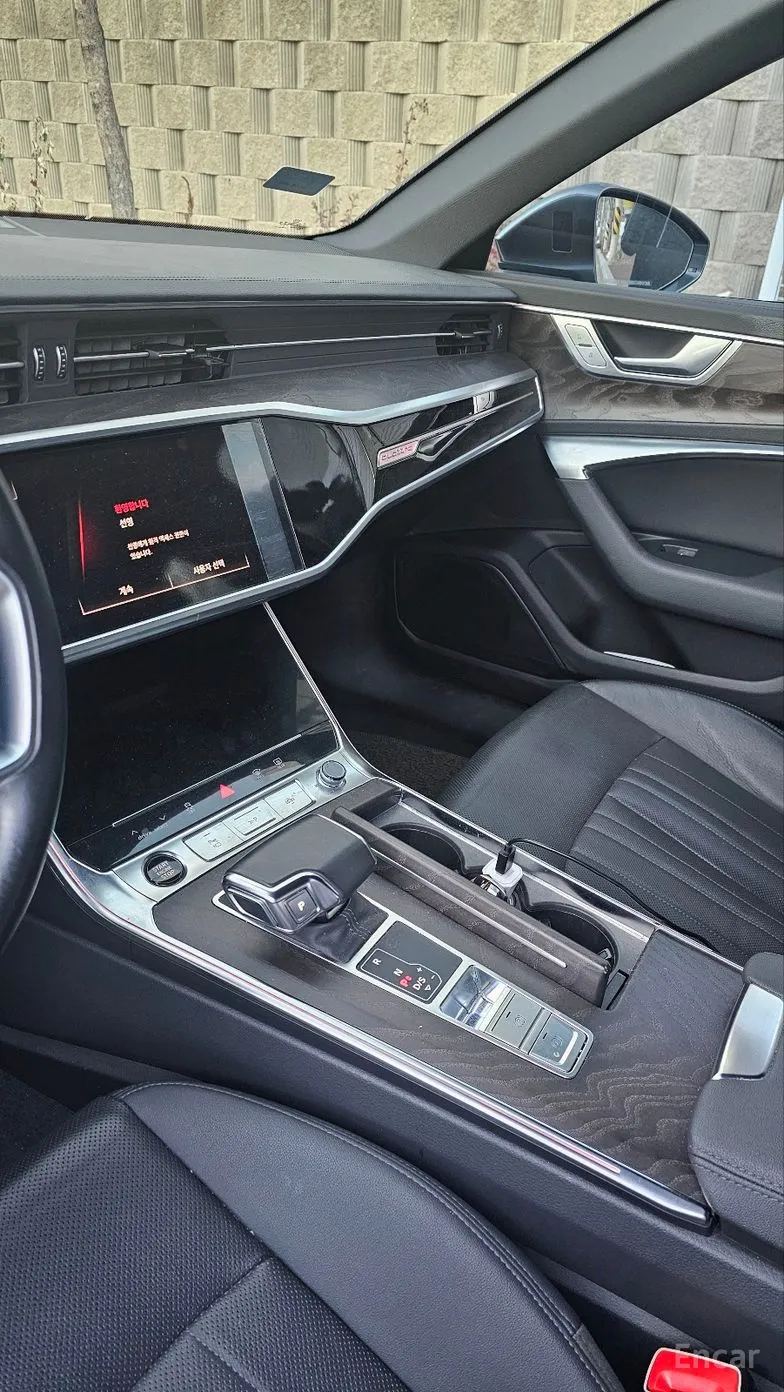 Audi A6 (C8) превью 4