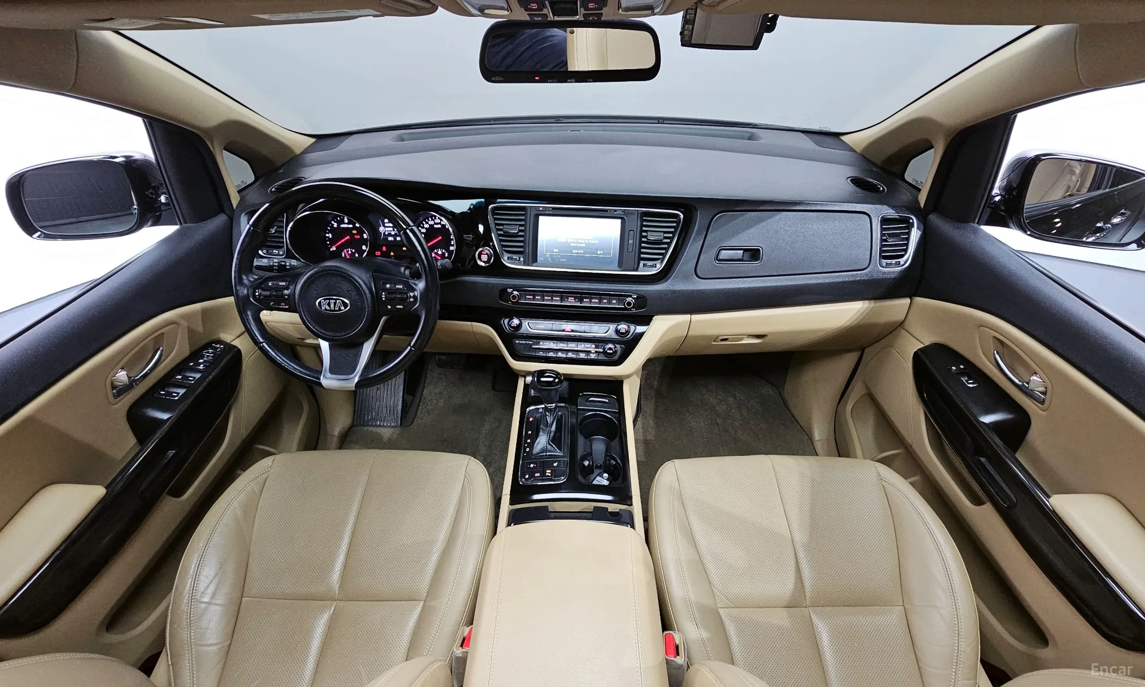 Kia Carnival превью 4