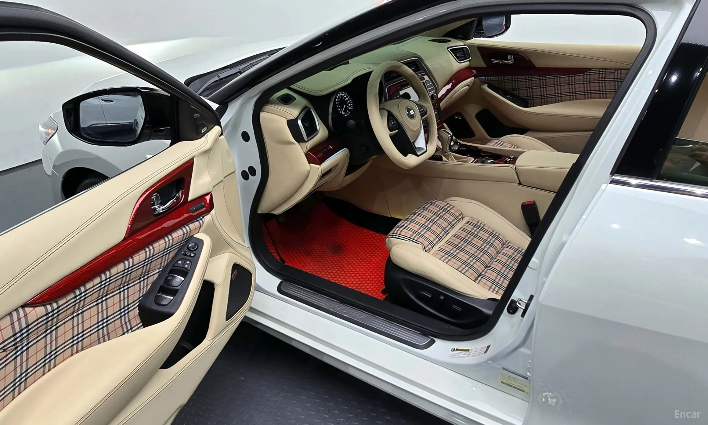 Nissan Maxima (A36) превью 11