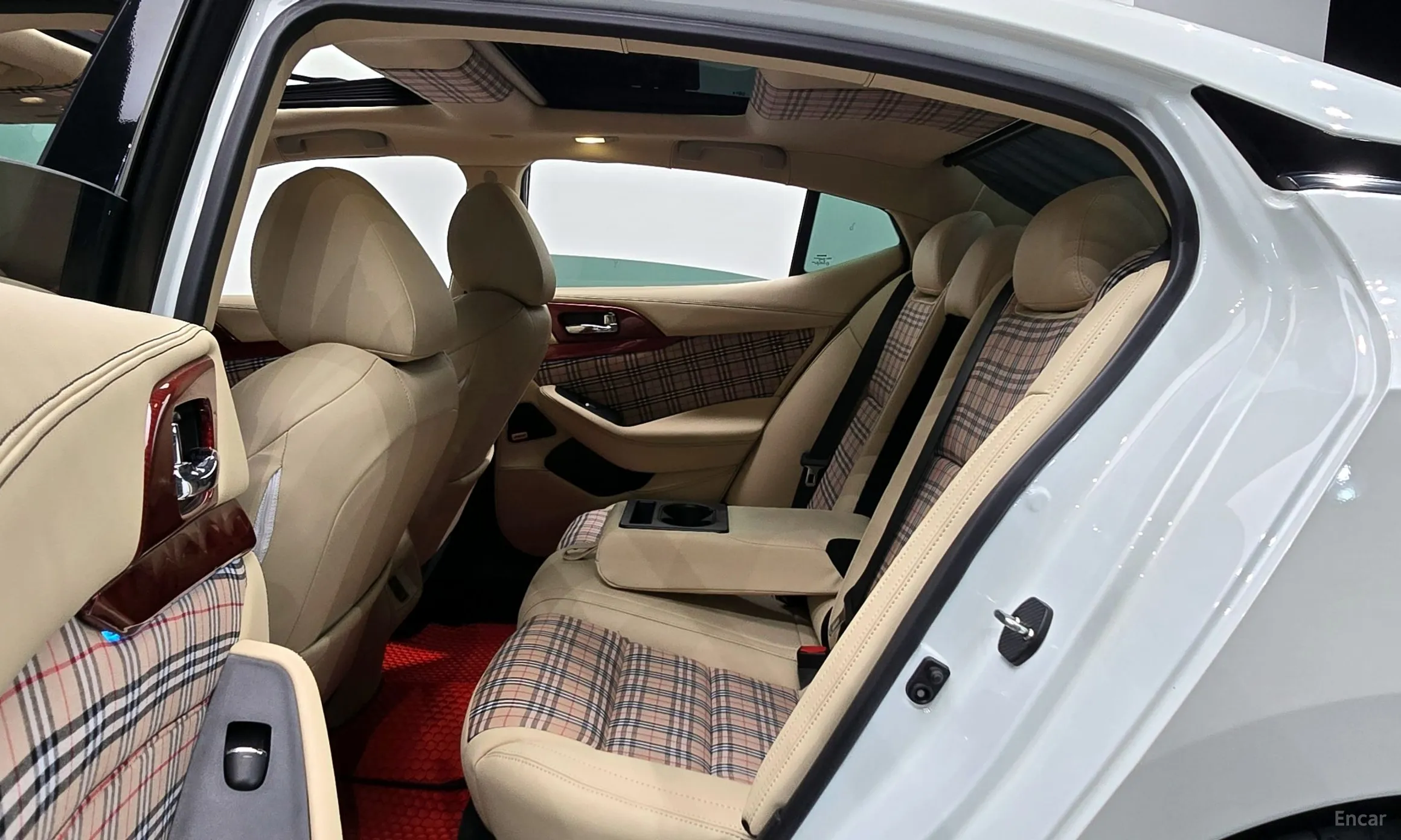 Nissan Maxima (A36) превью 12