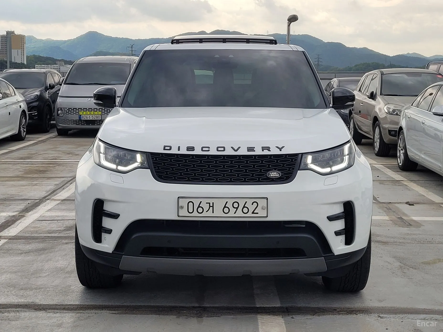 Land Rover Discovery 5 превью 2