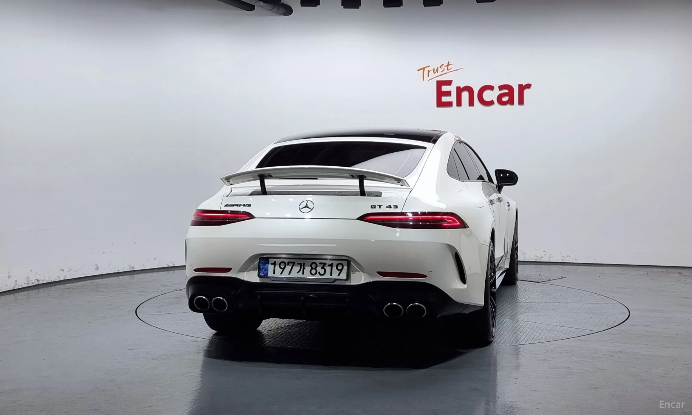 Mercedes Benz AMG GT превью 3