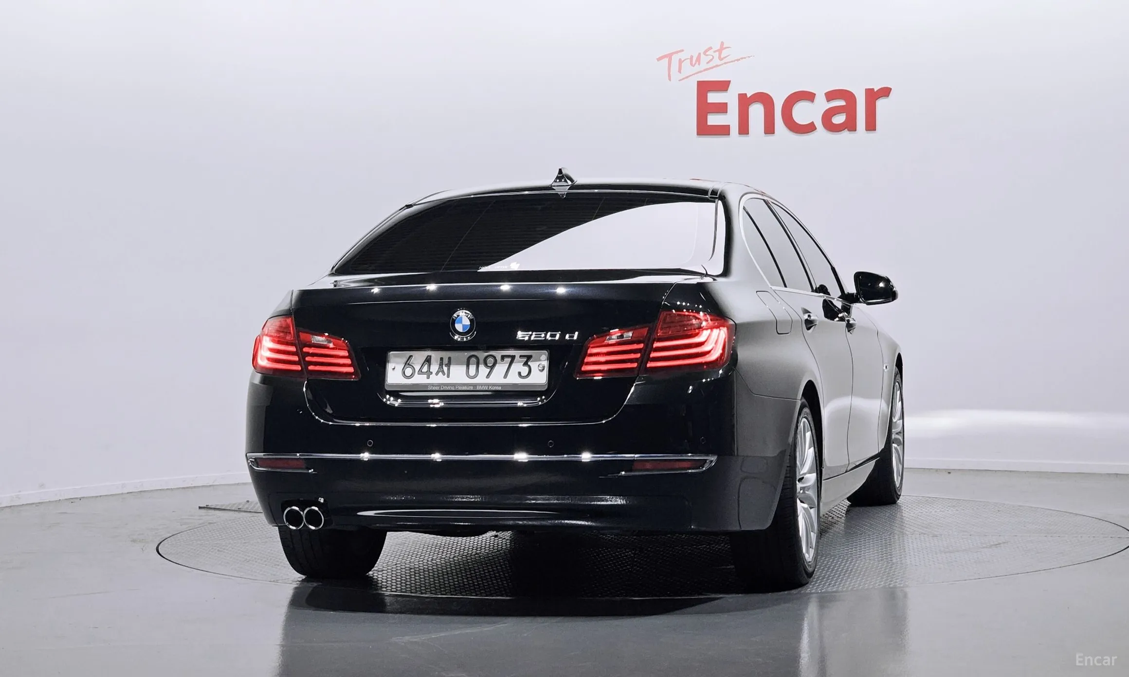BMW 5 Series (F10) превью 3