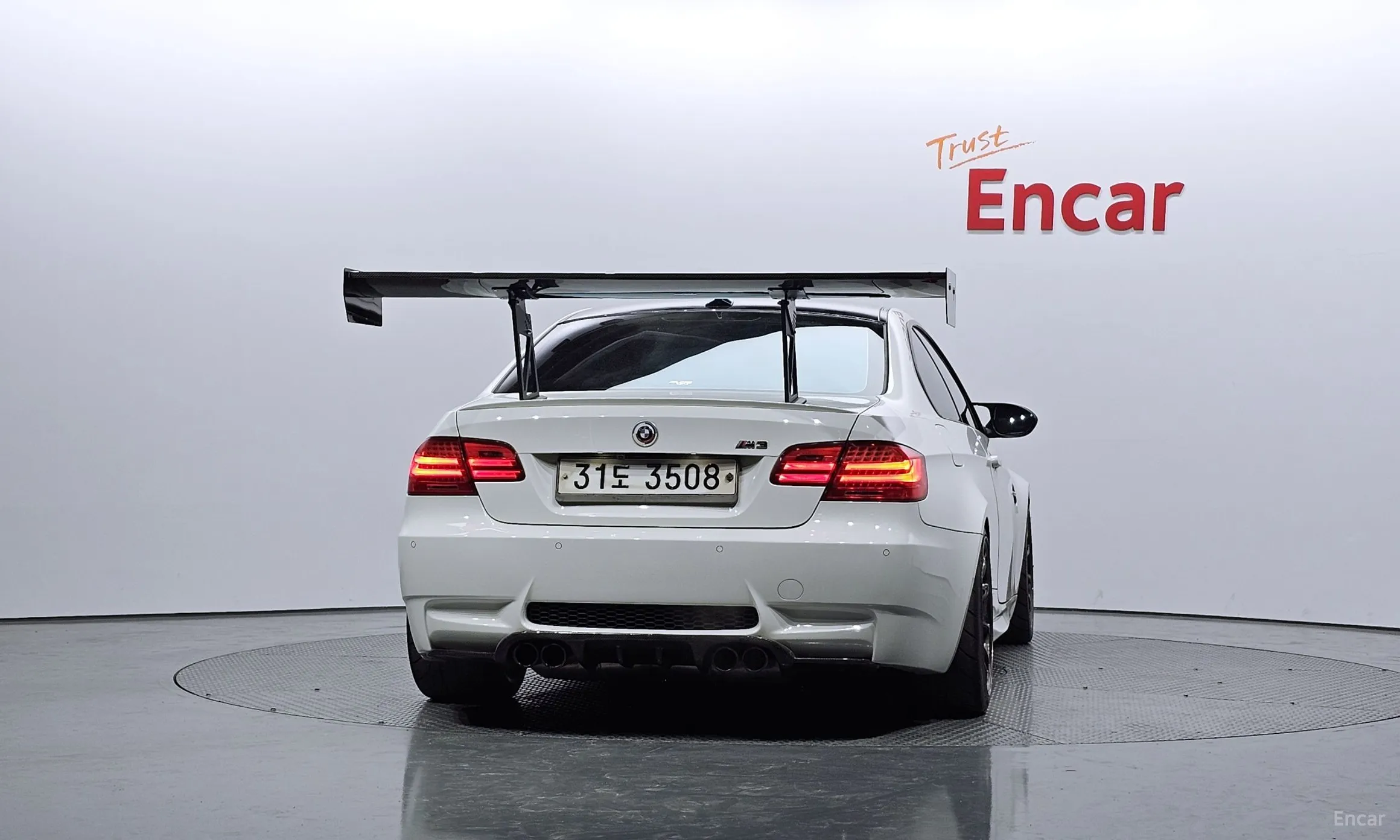 BMW M3 (E90) превью 3