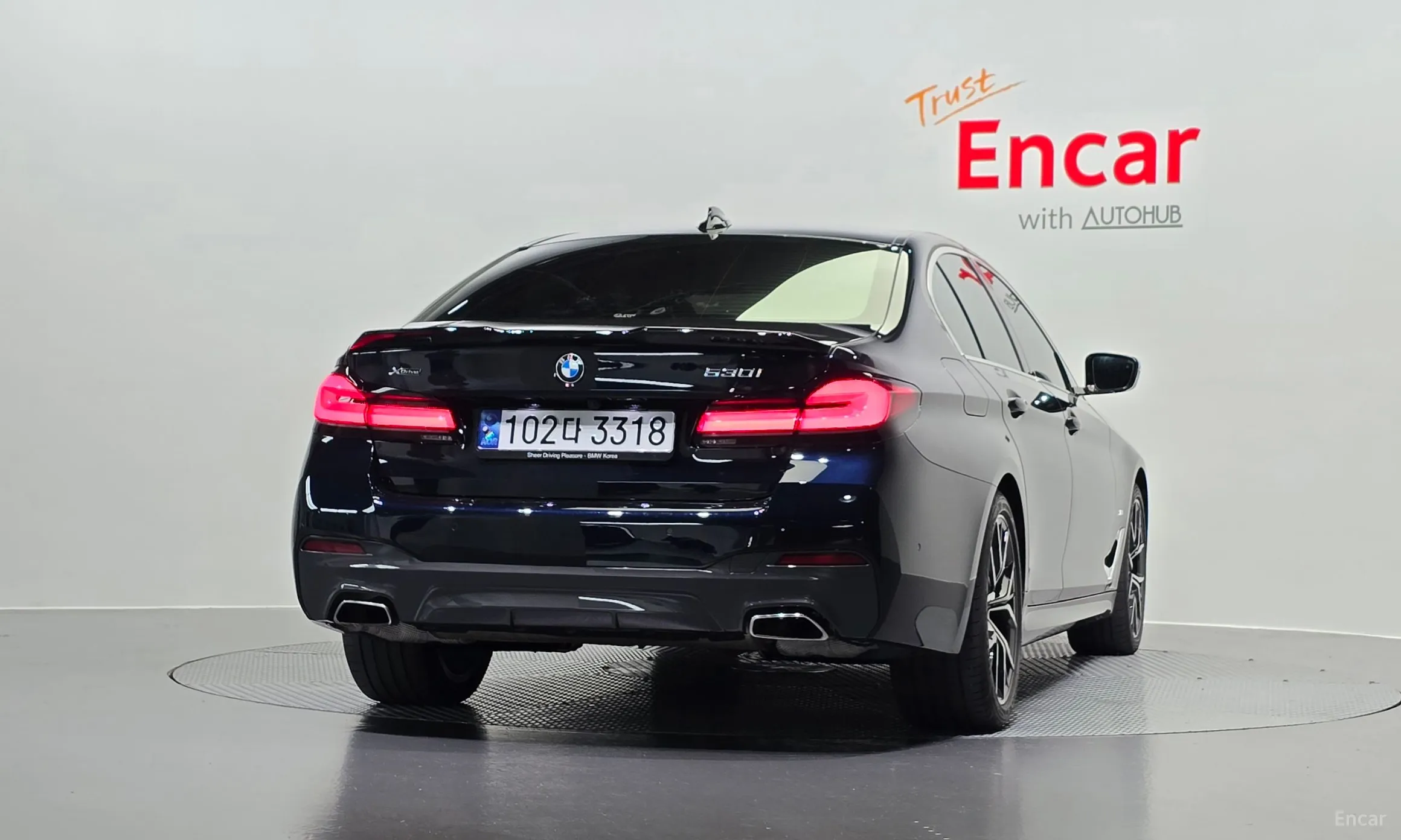 BMW 5 Series (G30) превью 3
