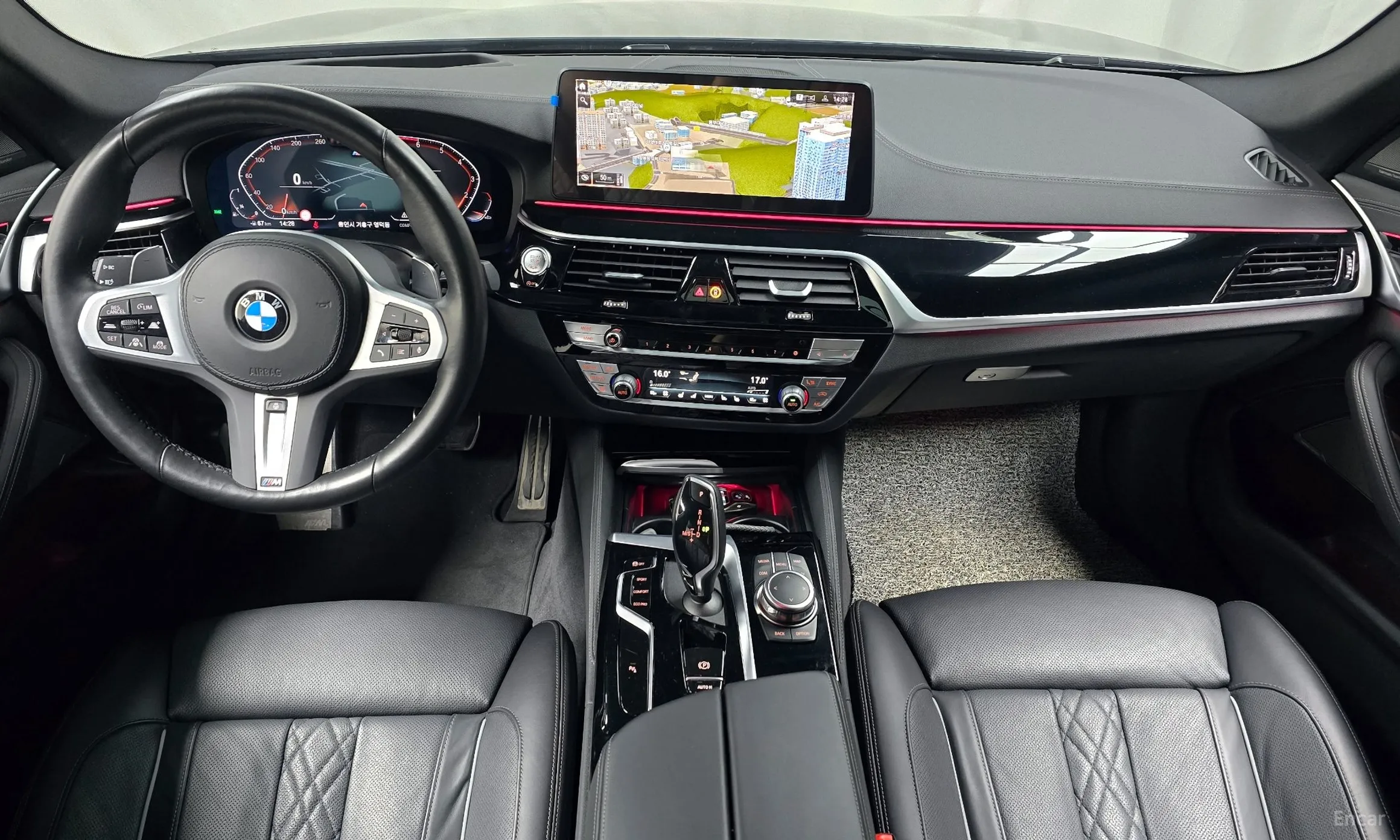 BMW 5 Series (G30) превью 4