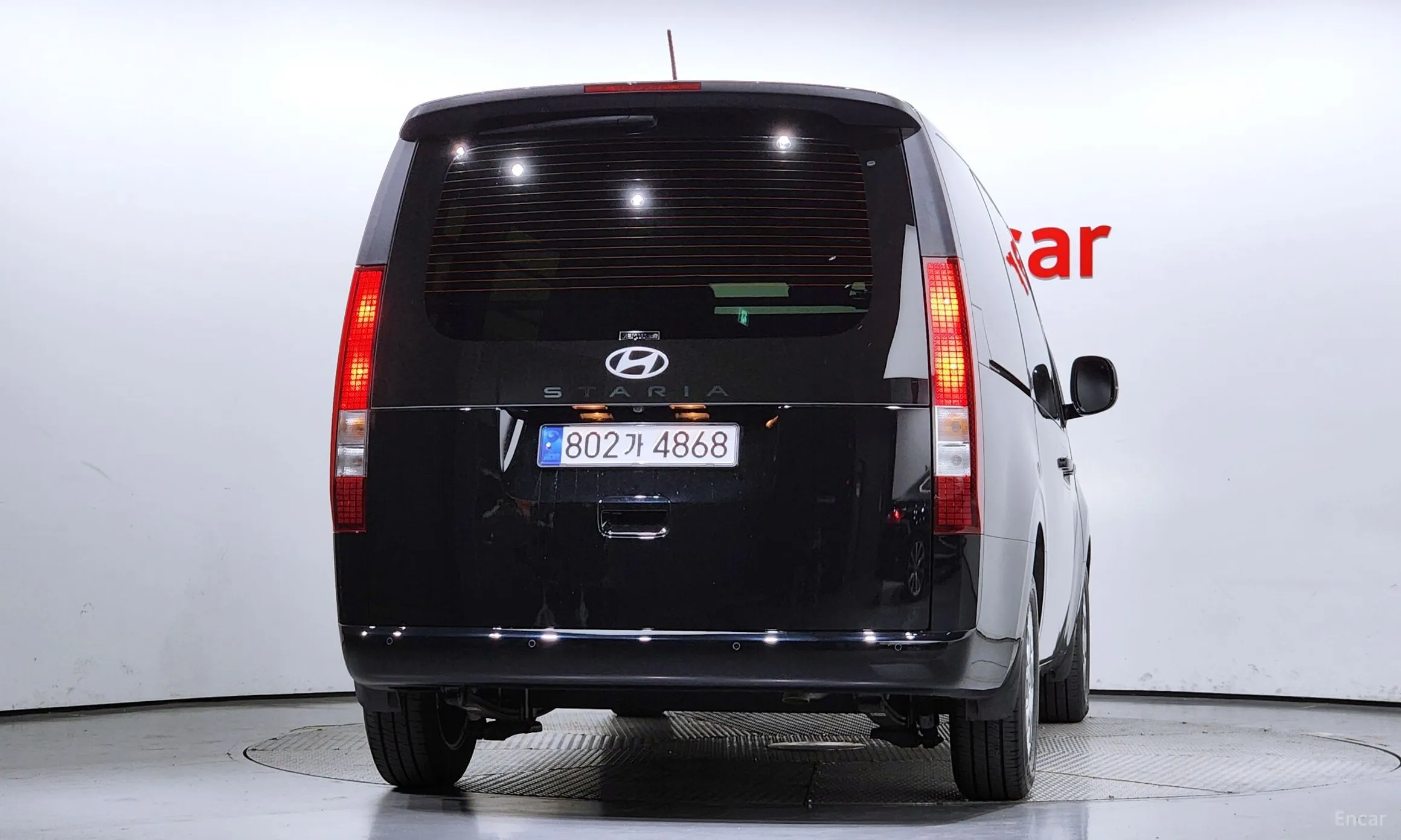 Hyundai Staria превью 3