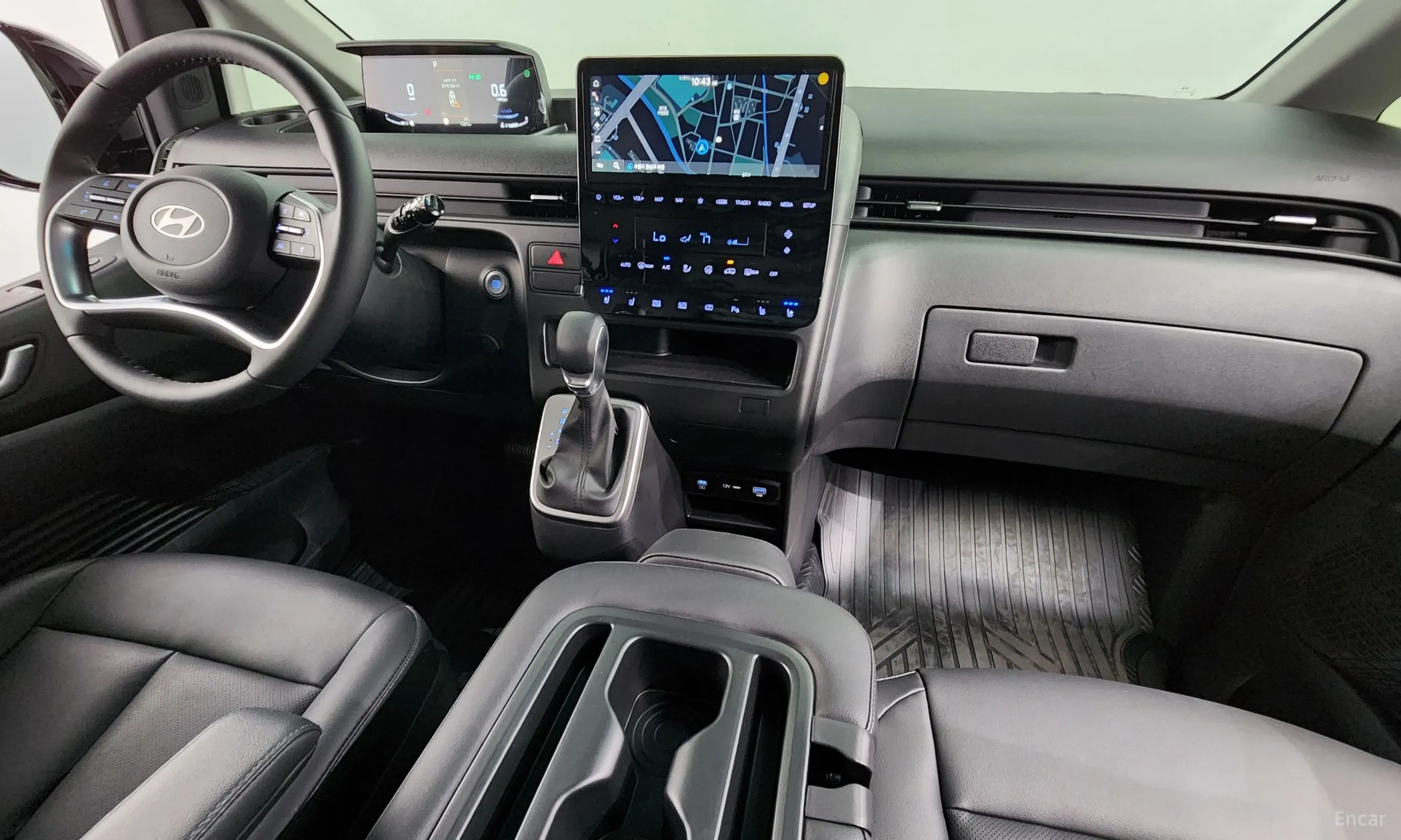 Hyundai Staria превью 4