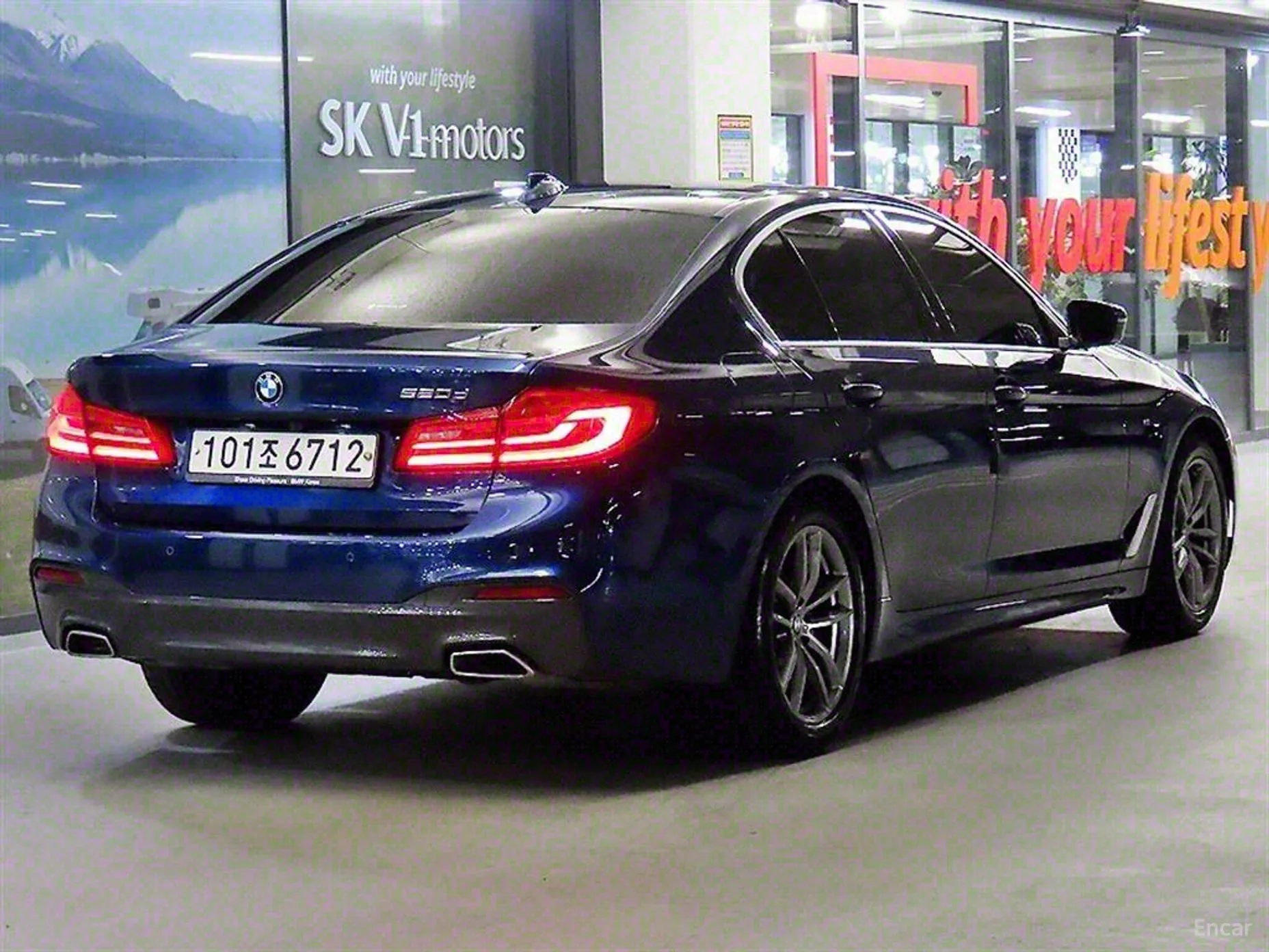 BMW 5 Series (G30) превью 3