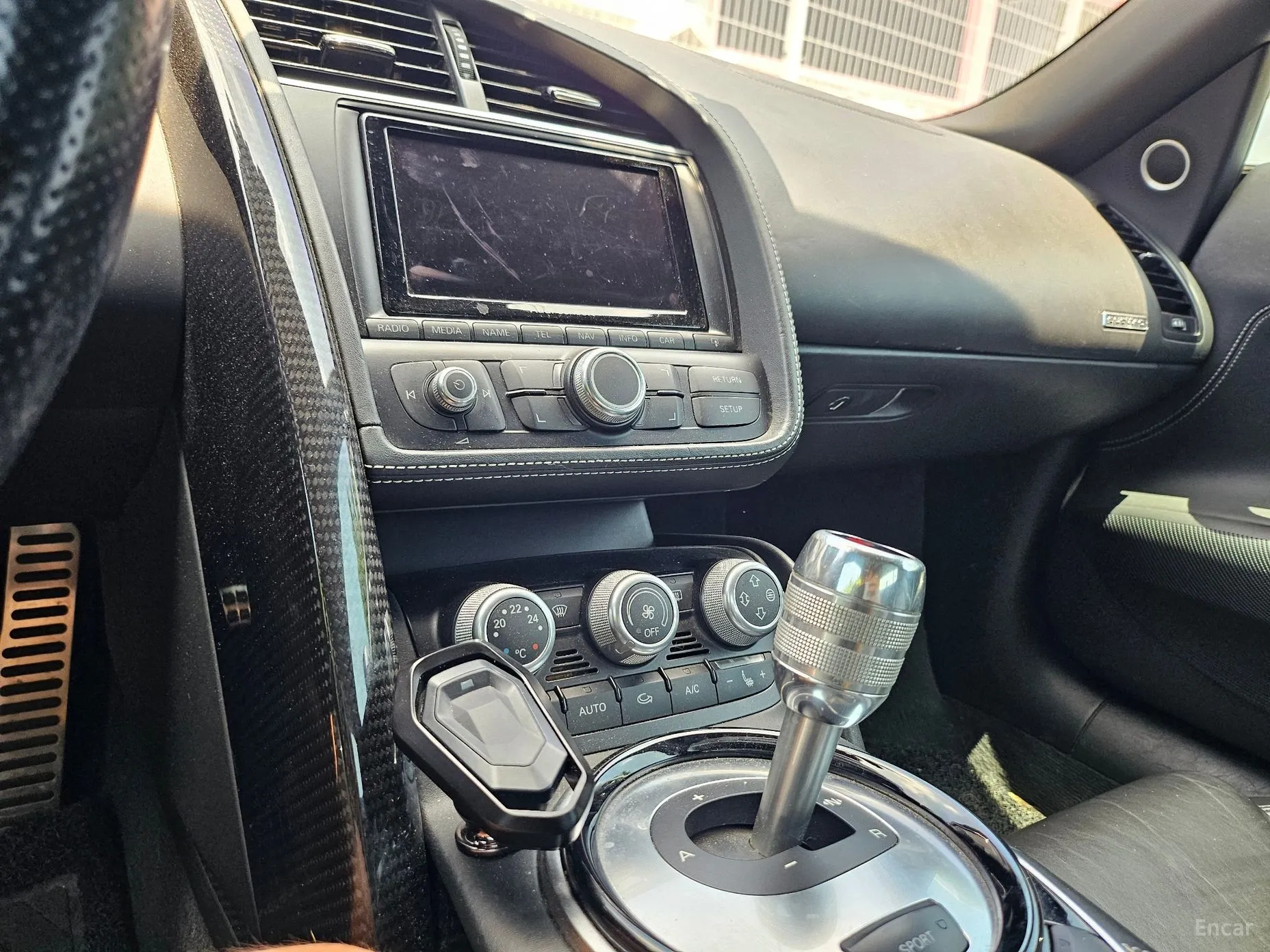 Audi R8 превью 4