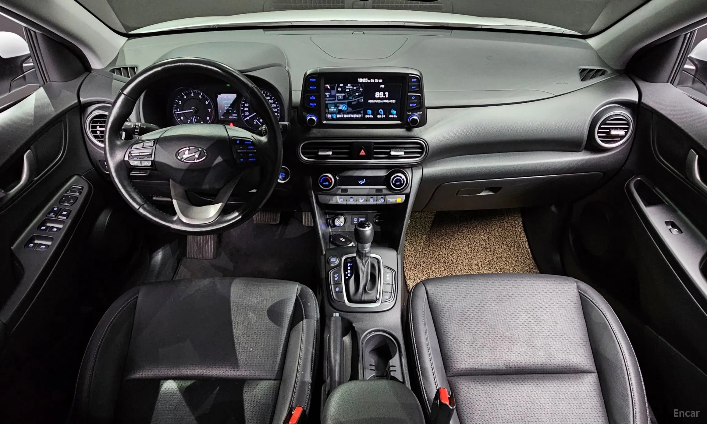 Hyundai Kona превью 4