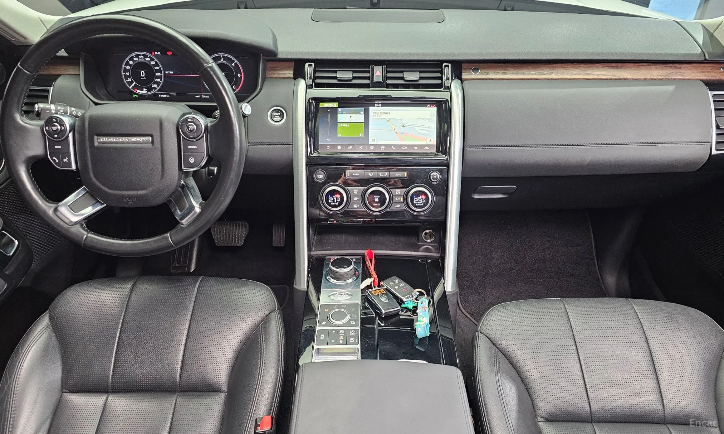 Land Rover Discovery 5 превью 4