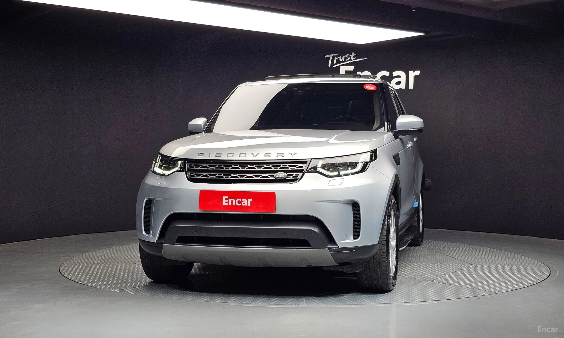 Land Rover Discovery 5 превью 2