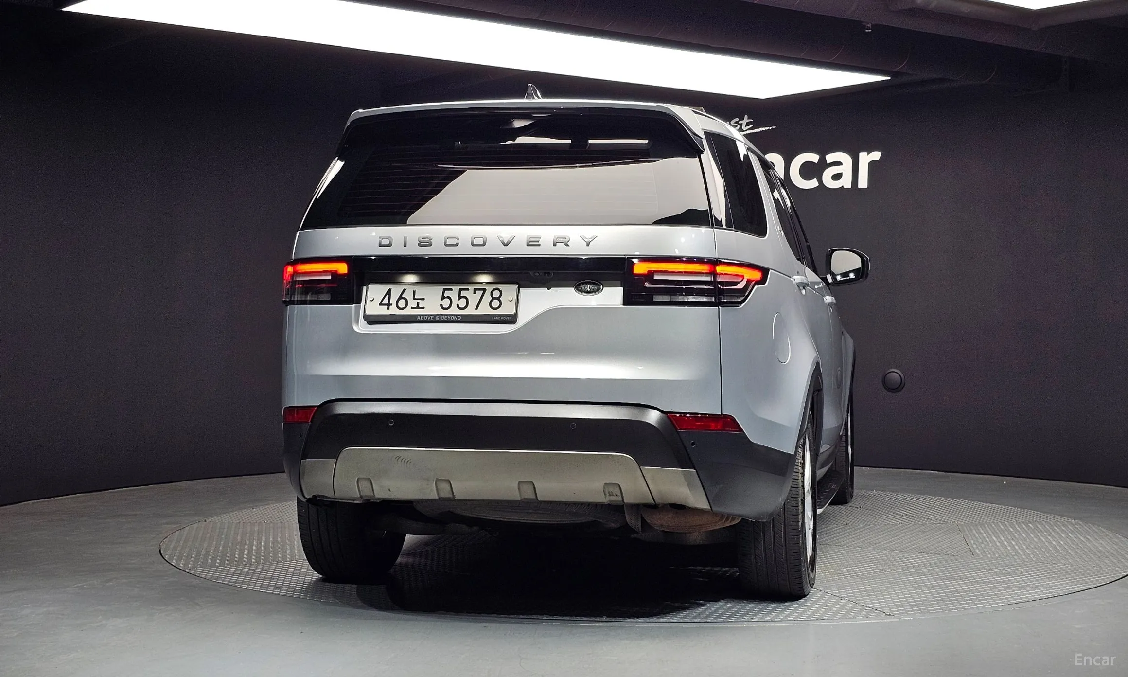 Land Rover Discovery 5 превью 3