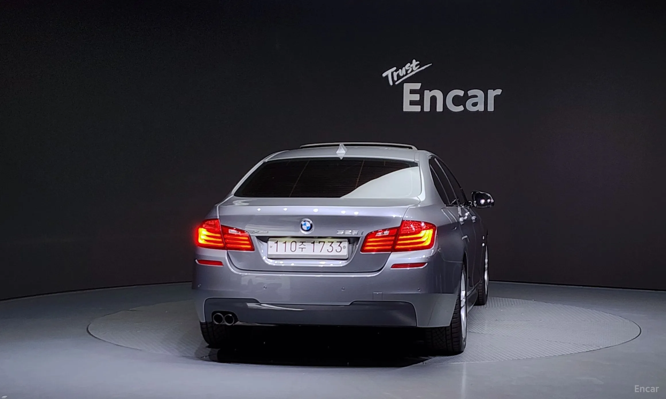 BMW 5 Series (F10) превью 3