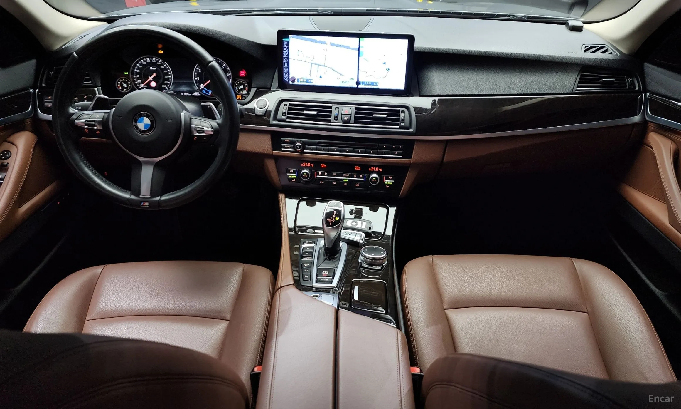 BMW 5 Series (F10) превью 4
