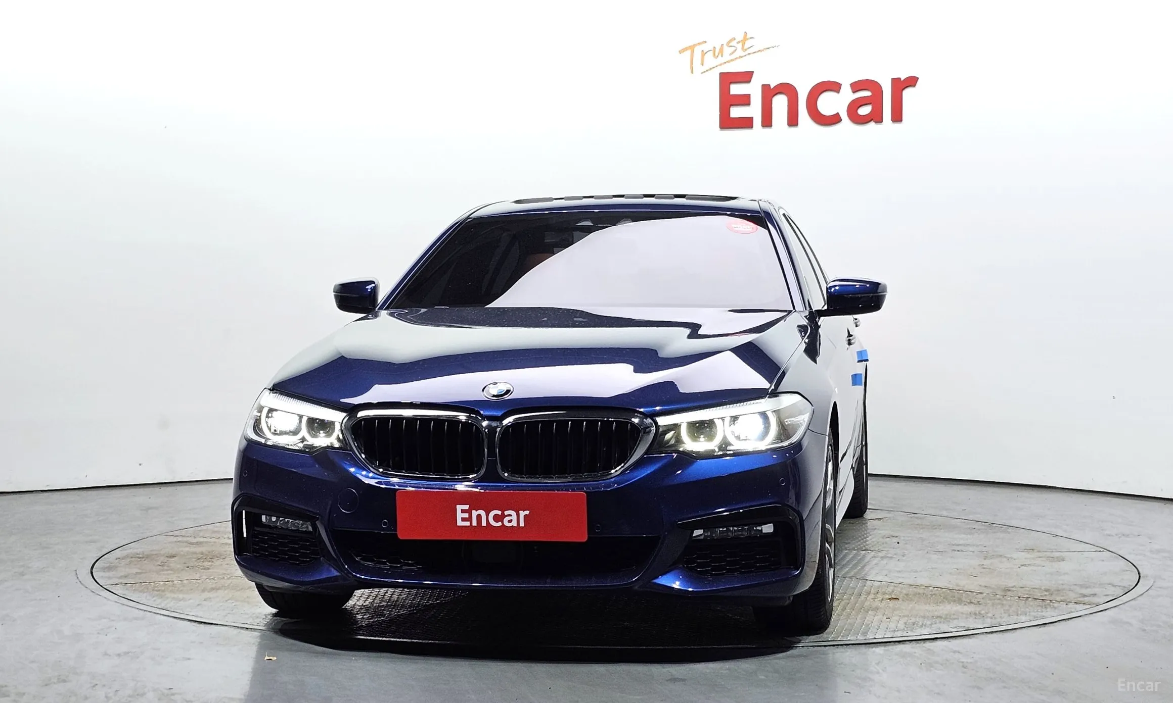 BMW 5 Series (G30) превью 2
