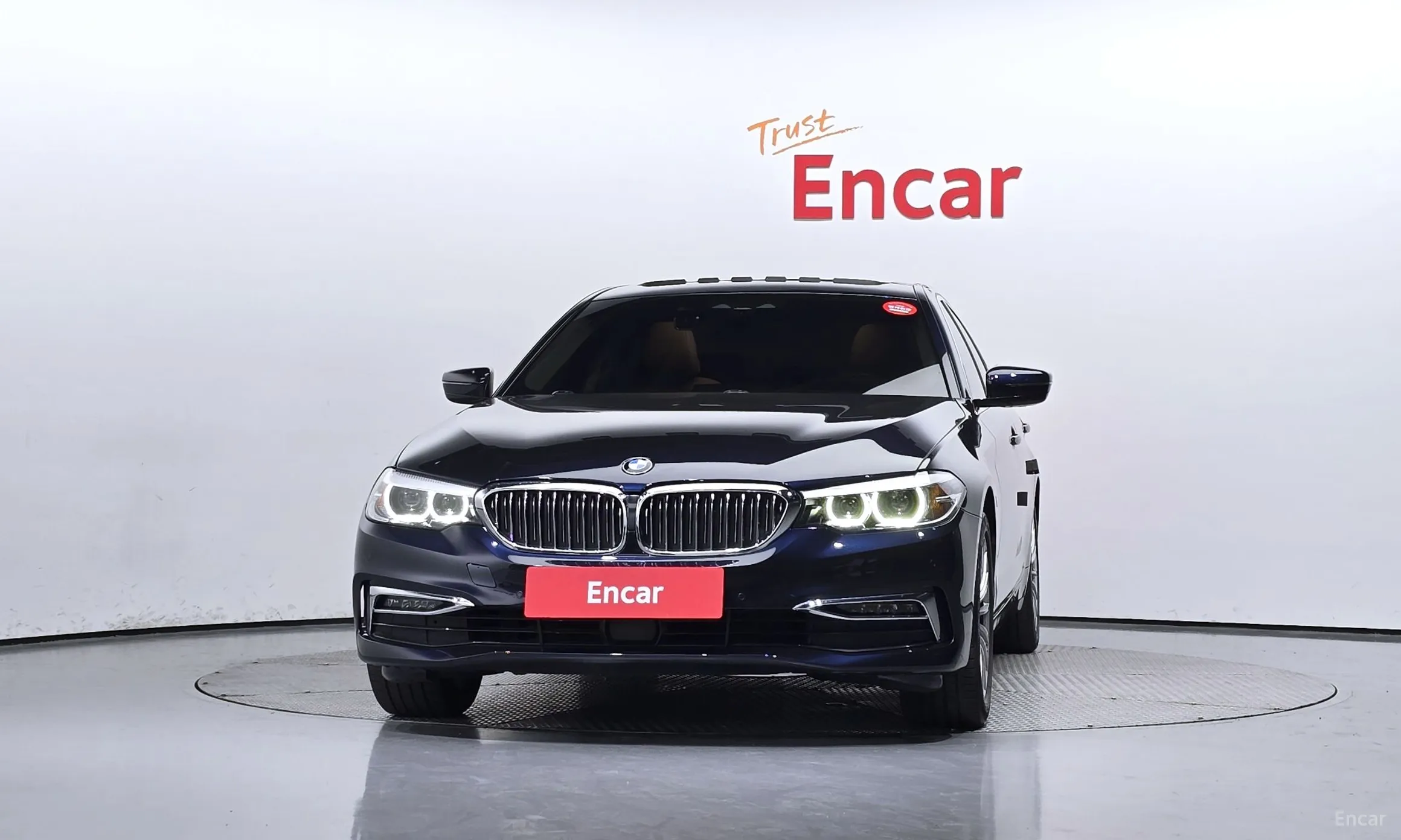 BMW 5 Series (G30) превью 2