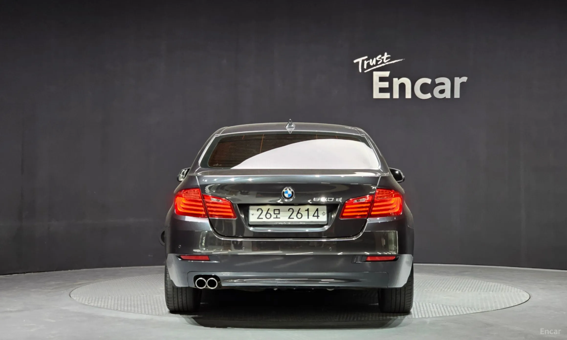 BMW 5 Series (F10) превью 3