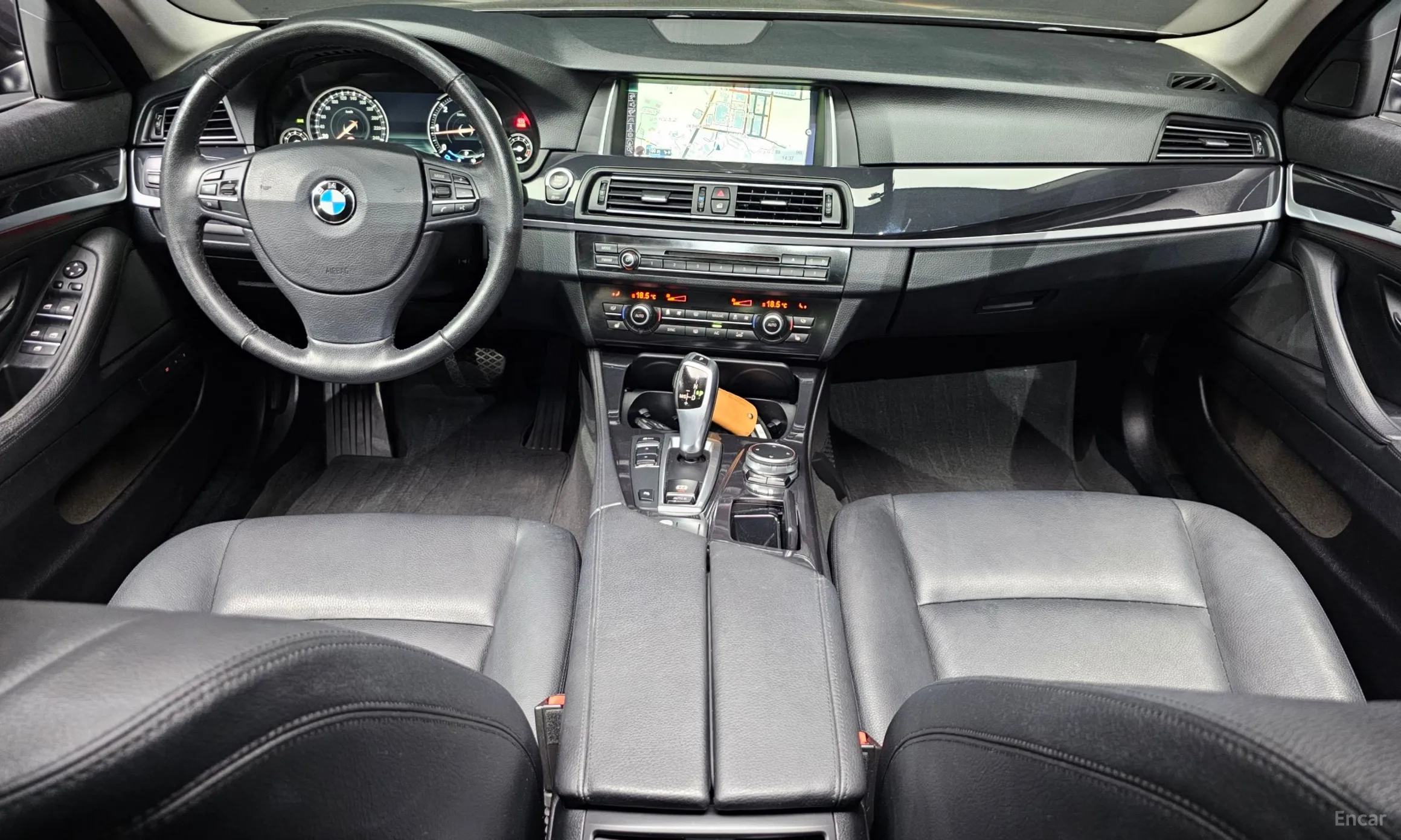 BMW 5 Series (F10) превью 4