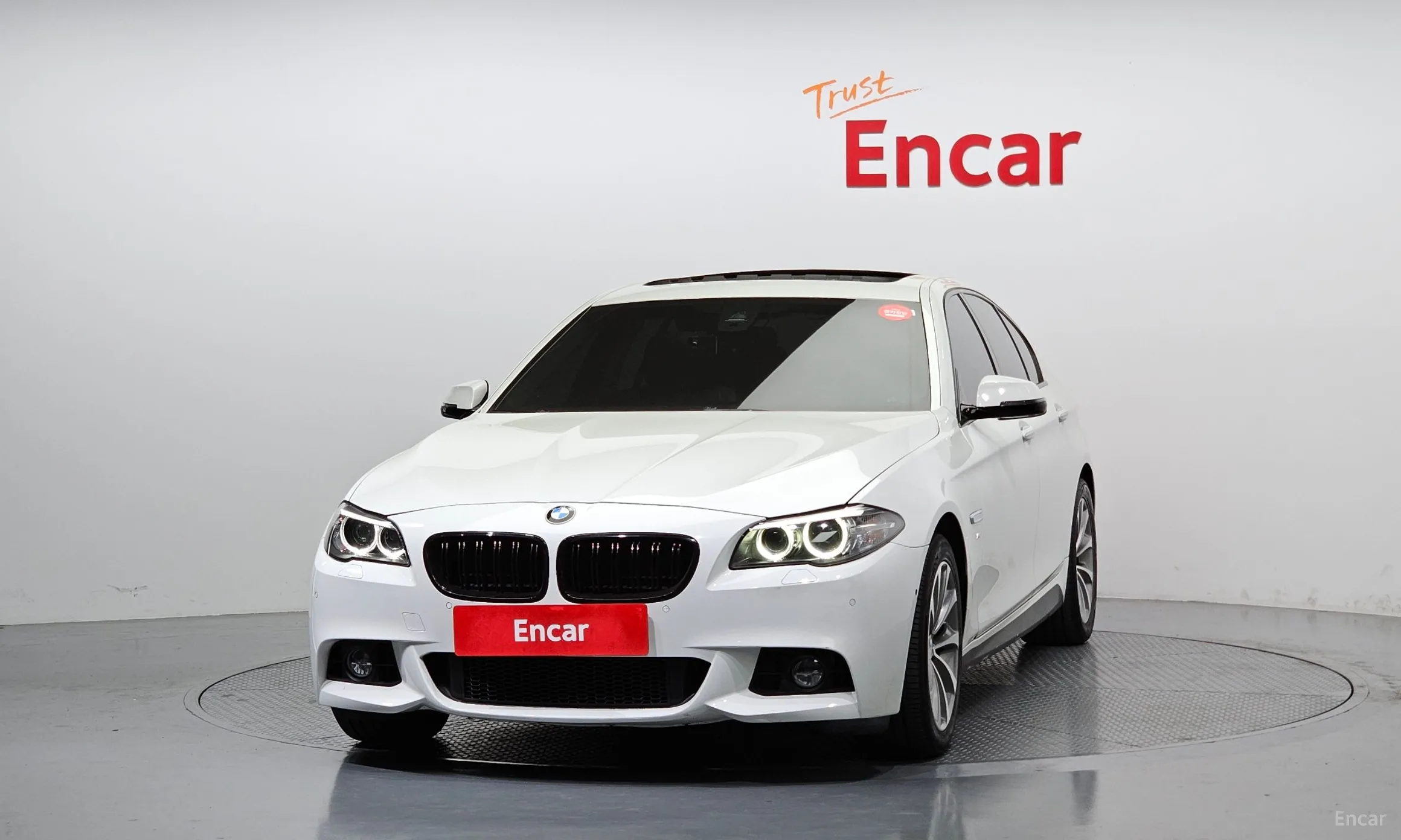 BMW 5 Series (F10) превью 2