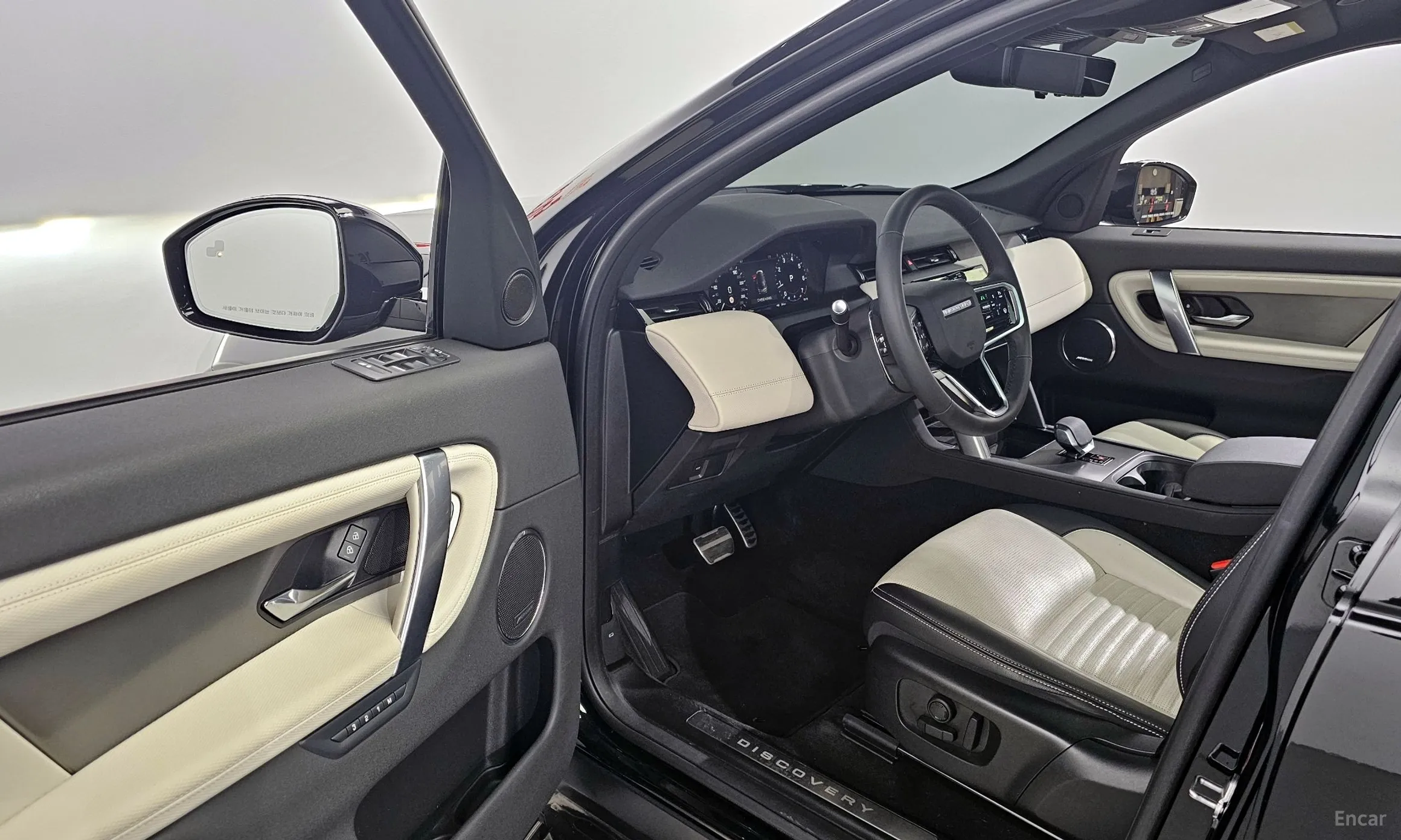 Land Rover Discovery Sports превью 10