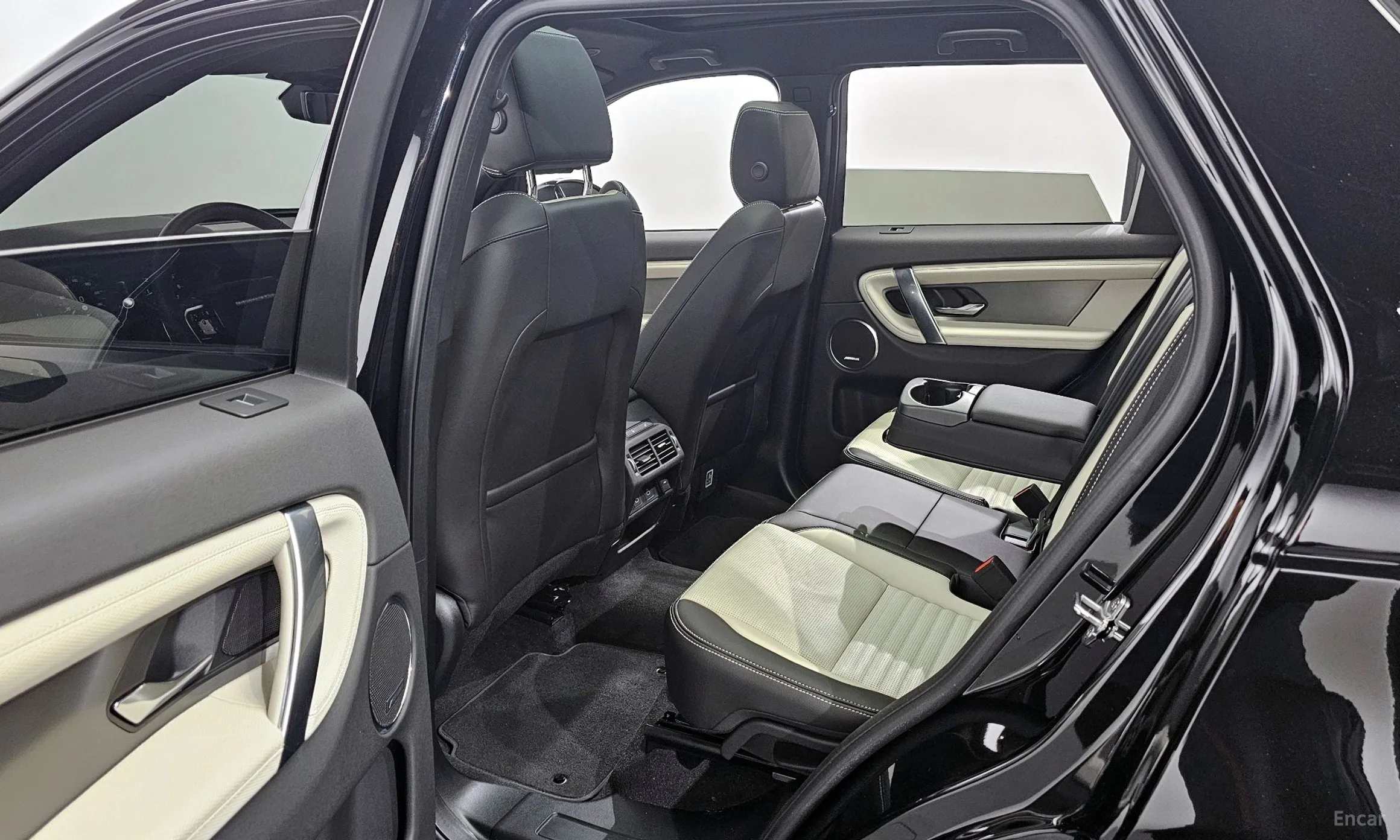Land Rover Discovery Sports превью 11