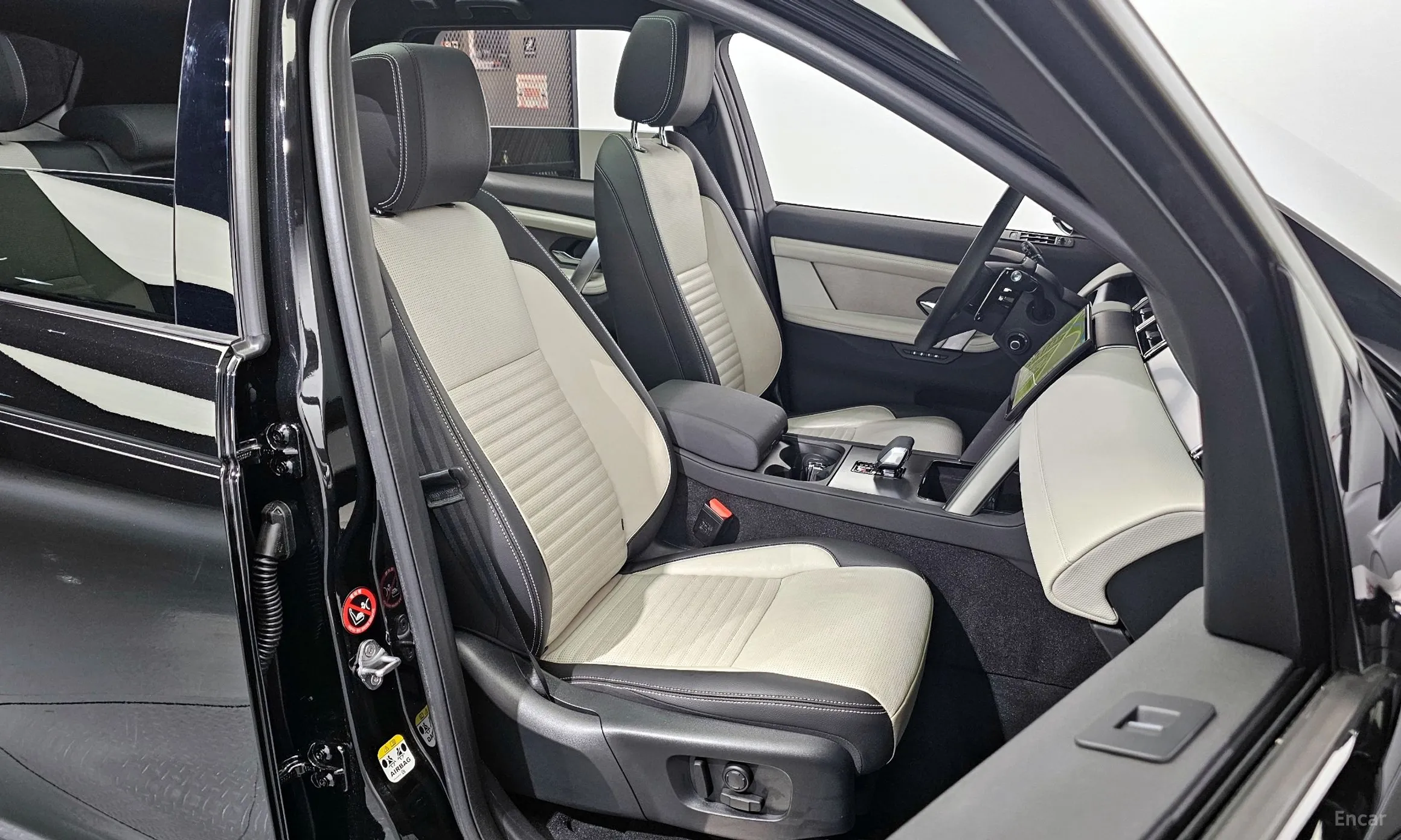 Land Rover Discovery Sports превью 12