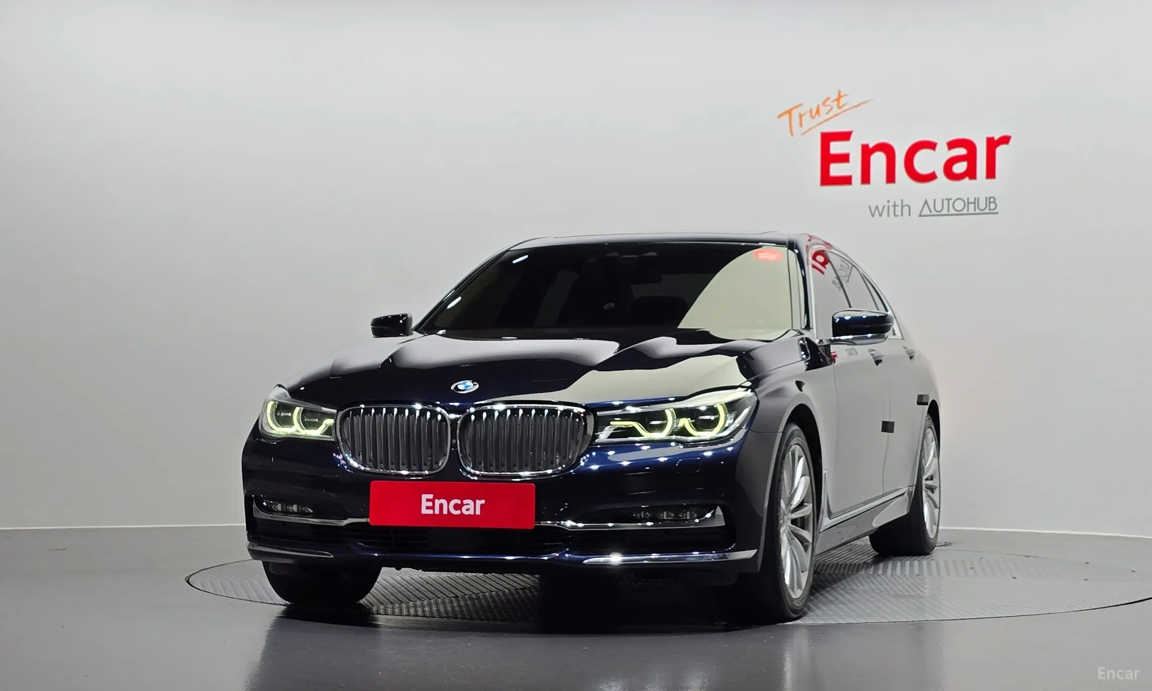BMW 7 Series (G11) превью 2