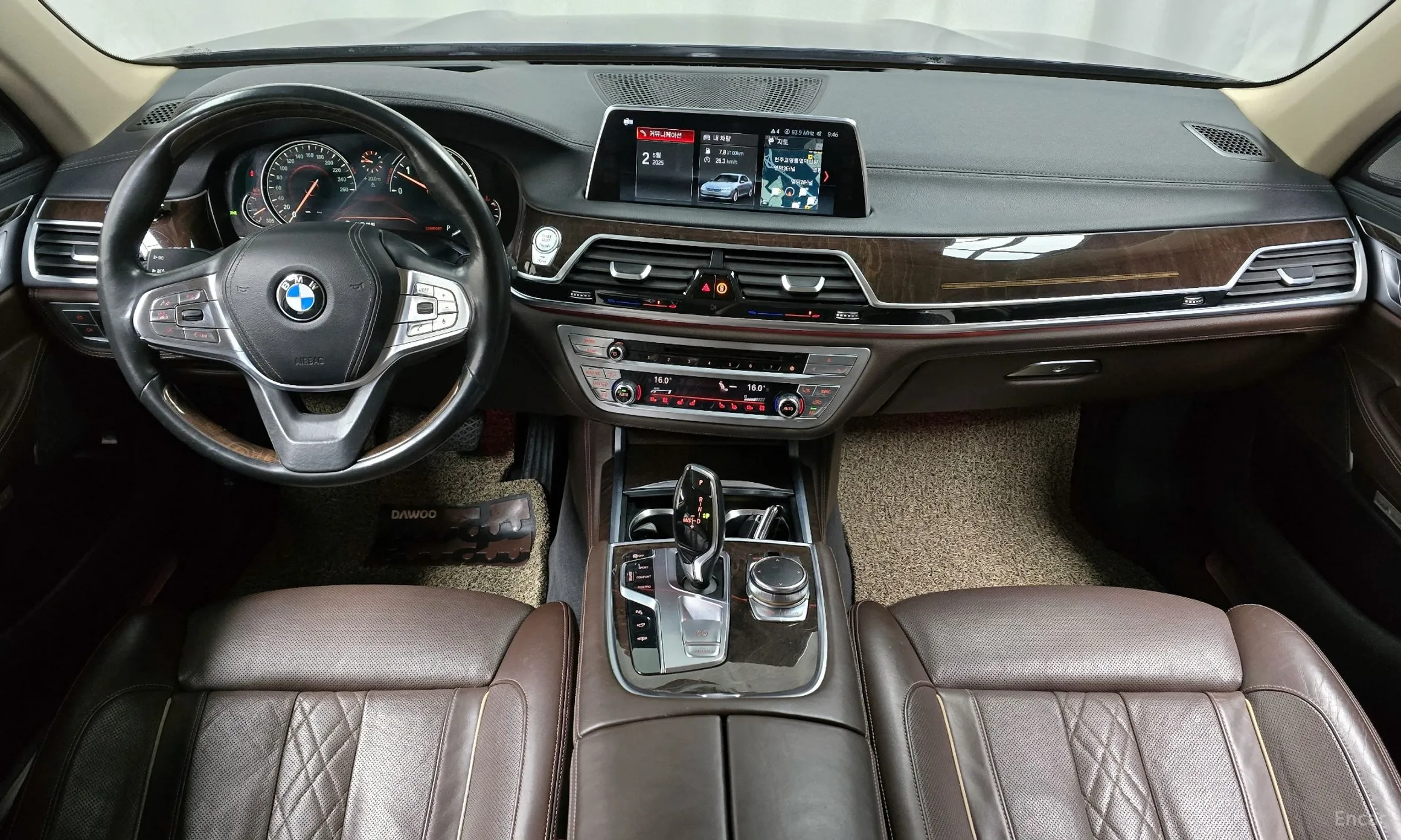 BMW 7 Series (G11) превью 4