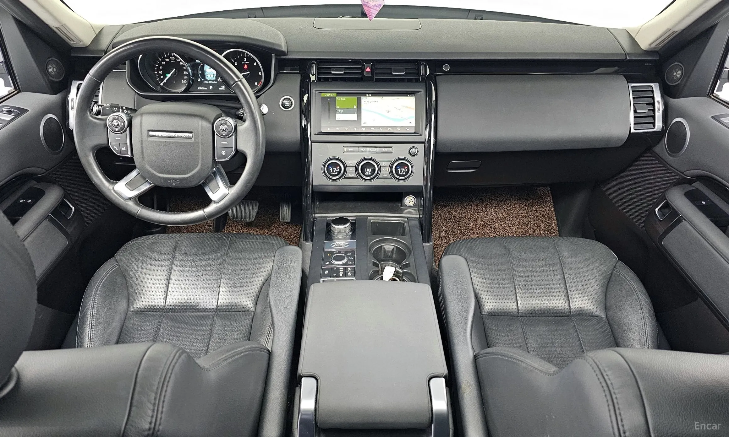 Land Rover Discovery 5 превью 4