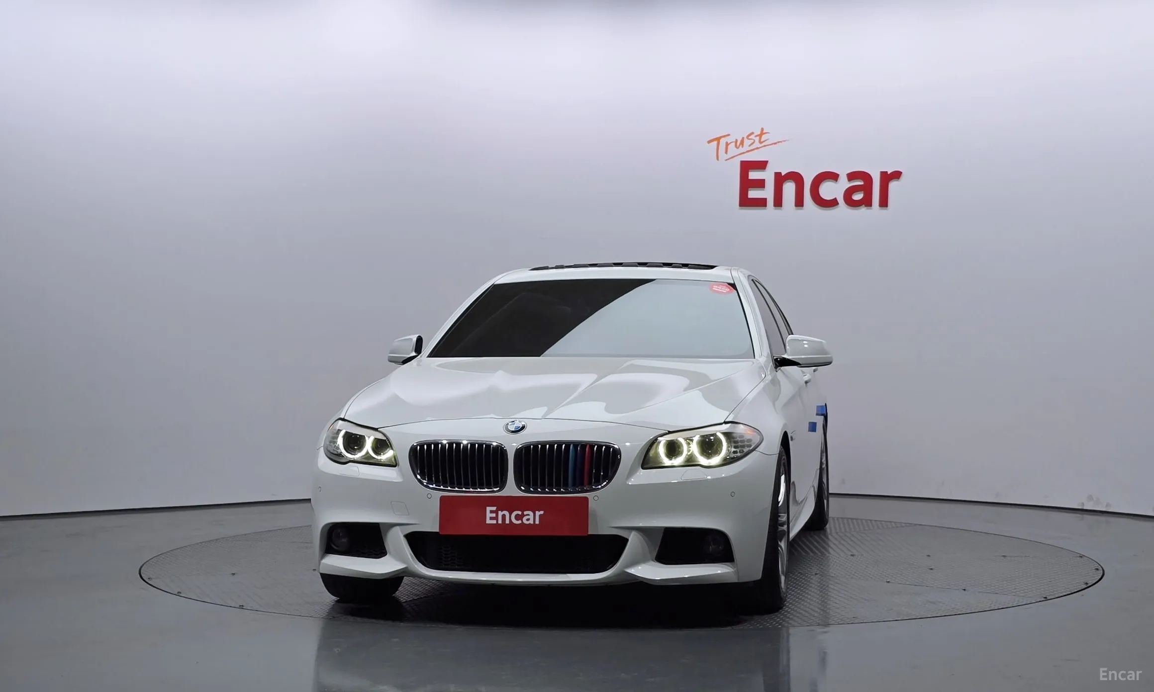 BMW 5 Series (F10) превью 2