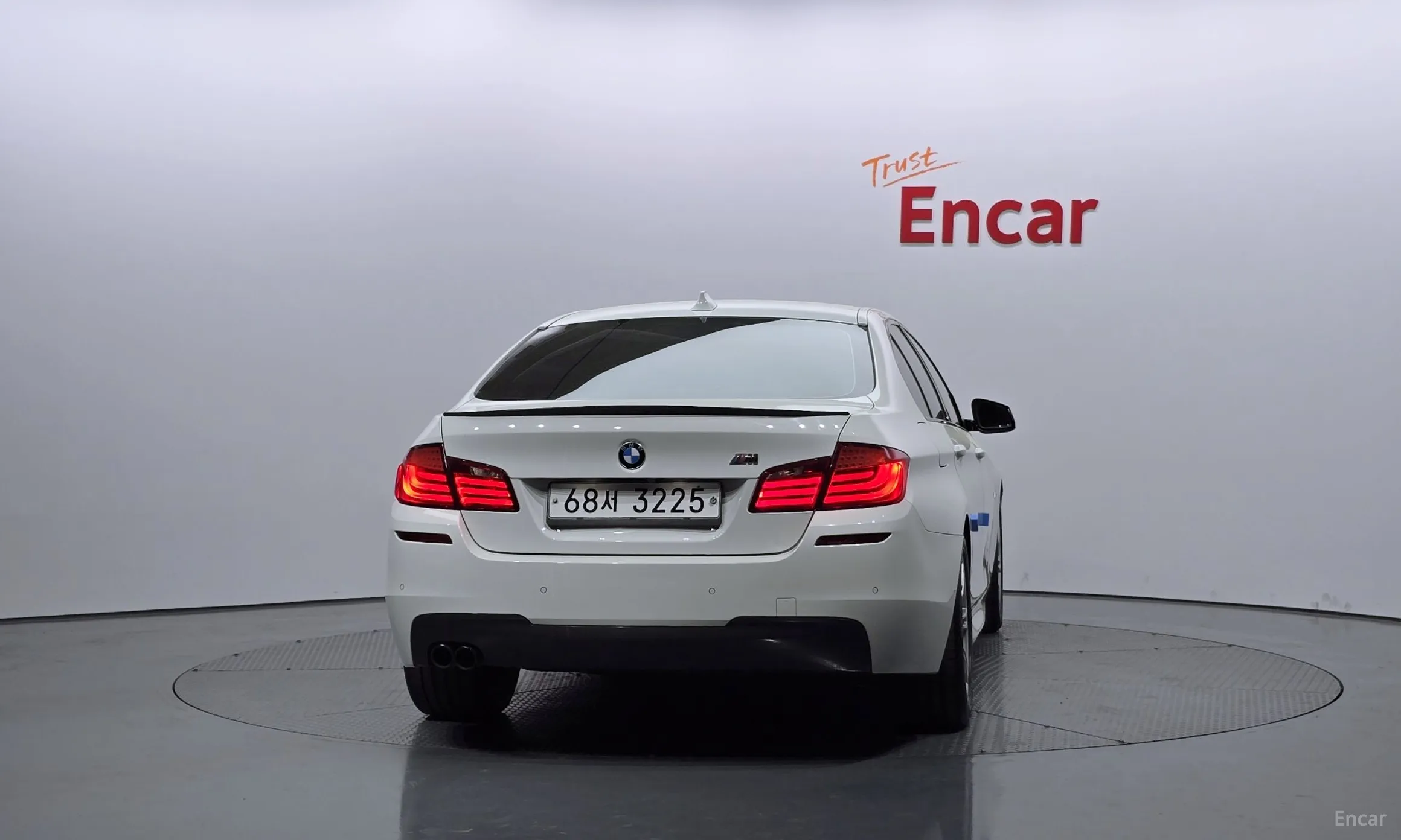 BMW 5 Series (F10) превью 3