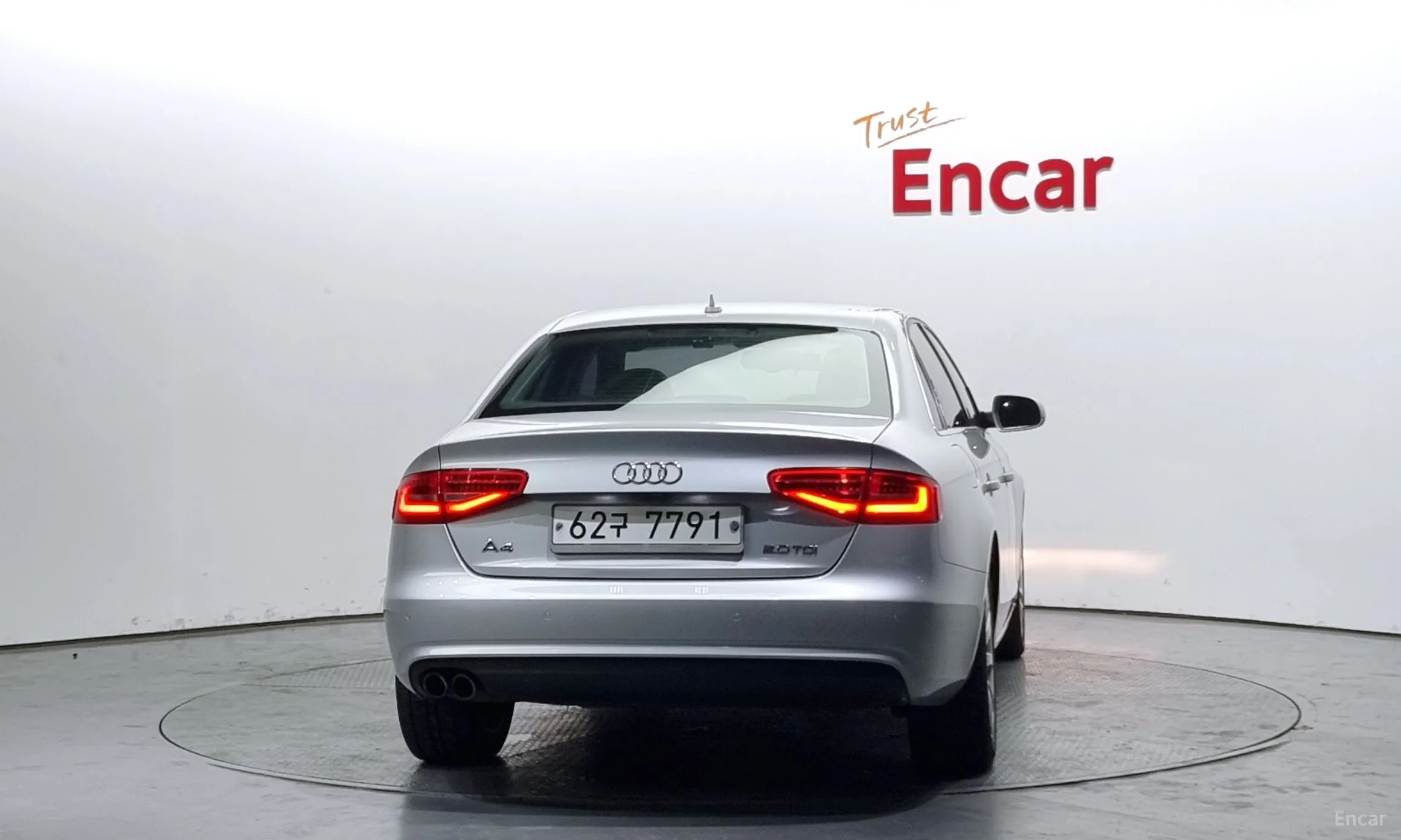 Audi New A4 превью 3