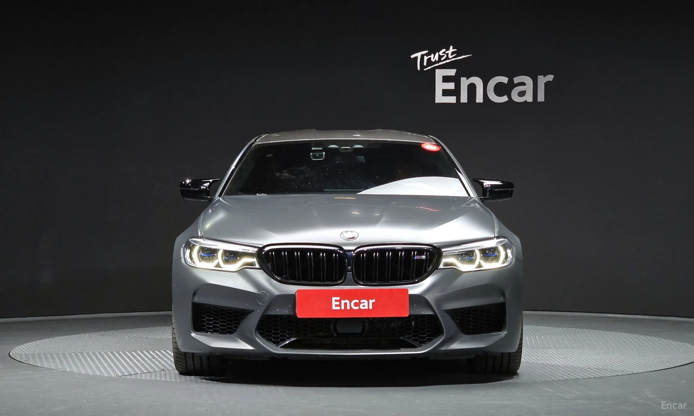 BMW M5 (F90) превью 2