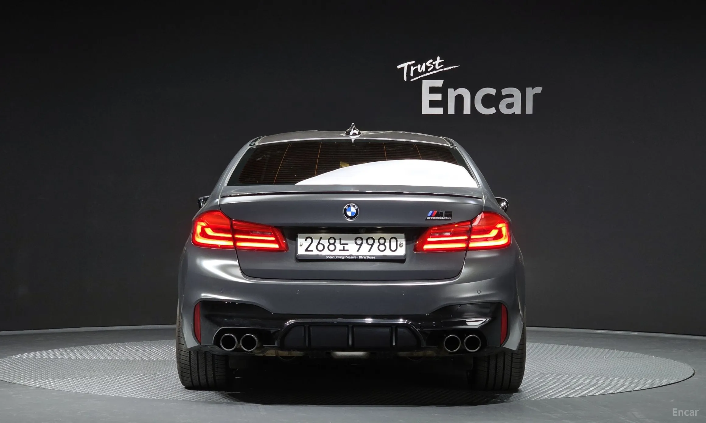 BMW M5 (F90) превью 3