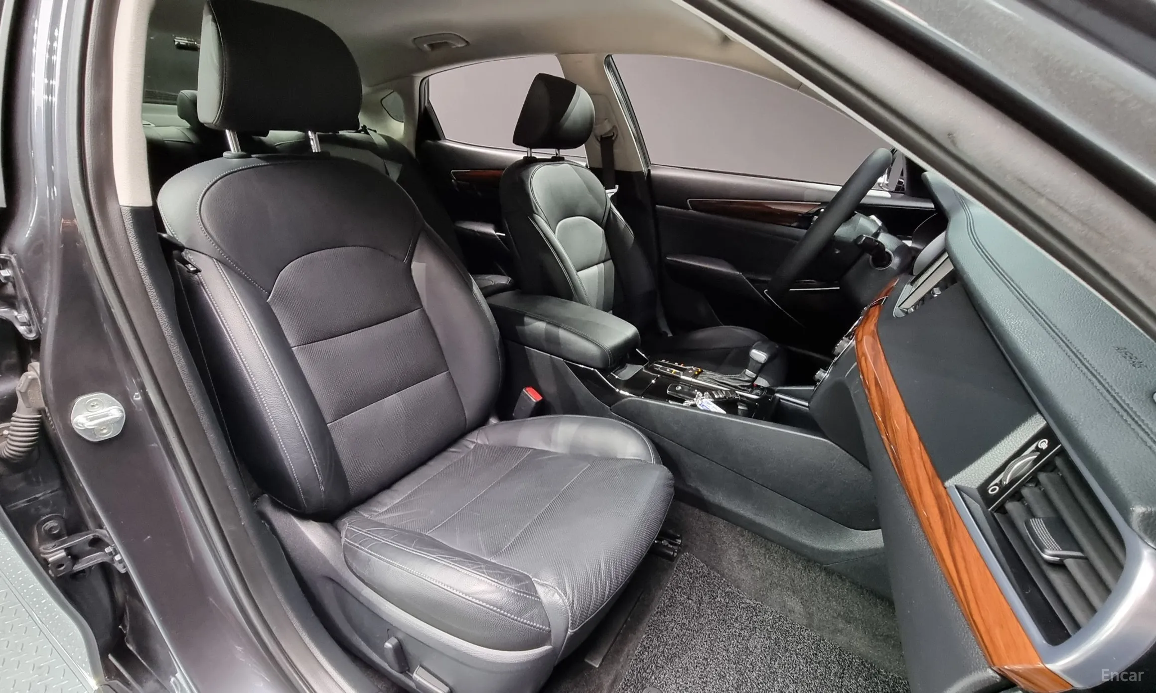 Kia K7 превью 10