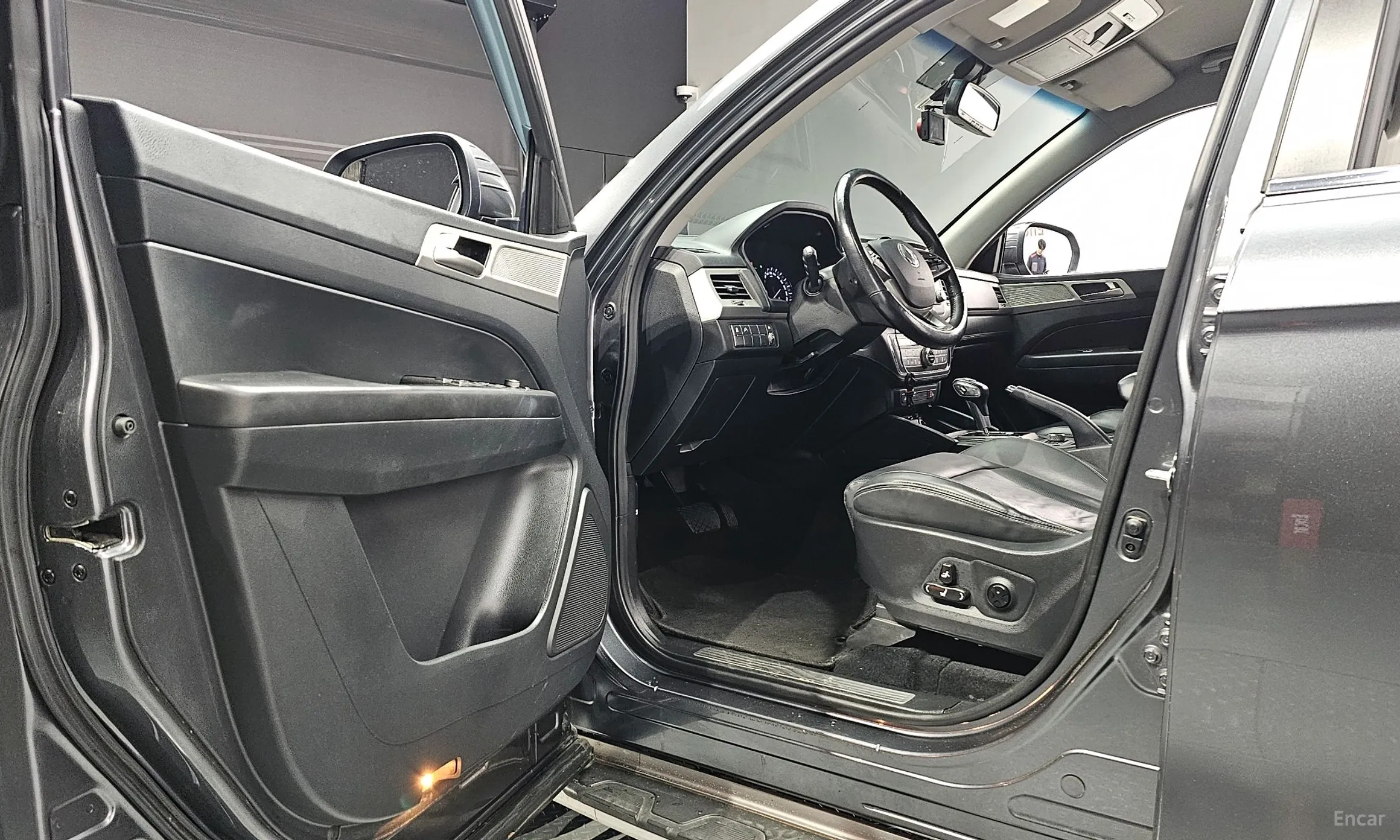 KG Mobility (SsangYong) Rexton Sports превью 10