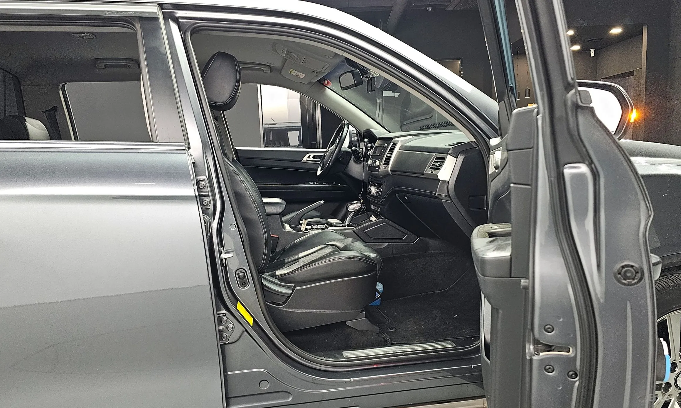 KG Mobility (SsangYong) Rexton Sports превью 12