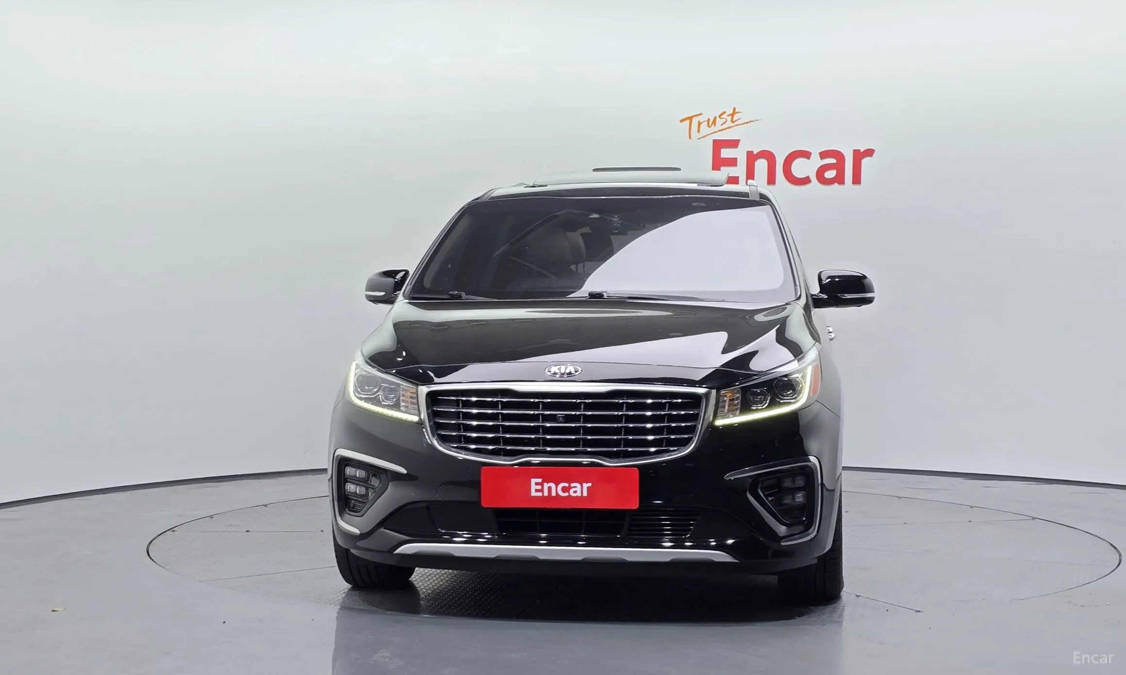 Kia Carnival превью 2
