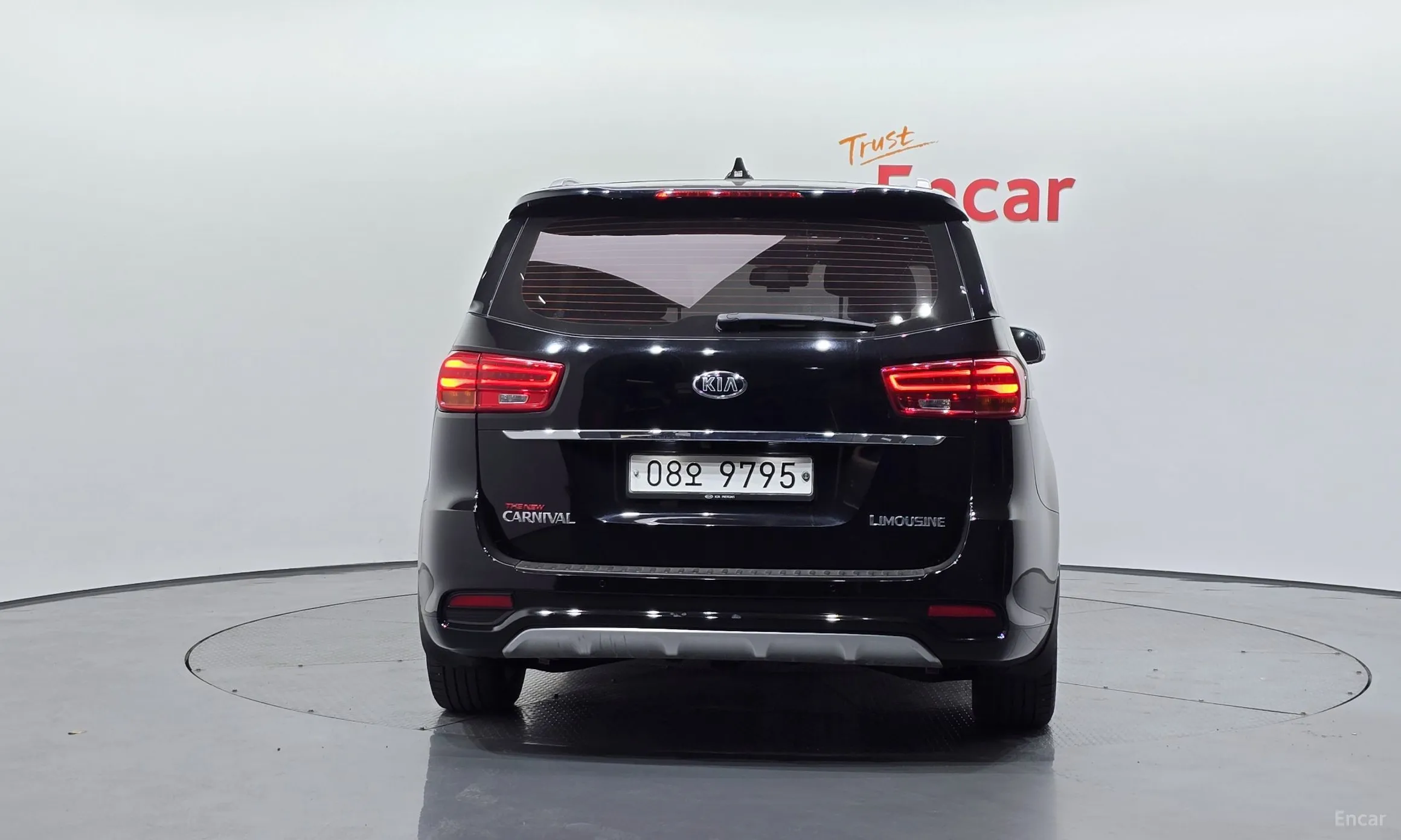 Kia Carnival превью 3