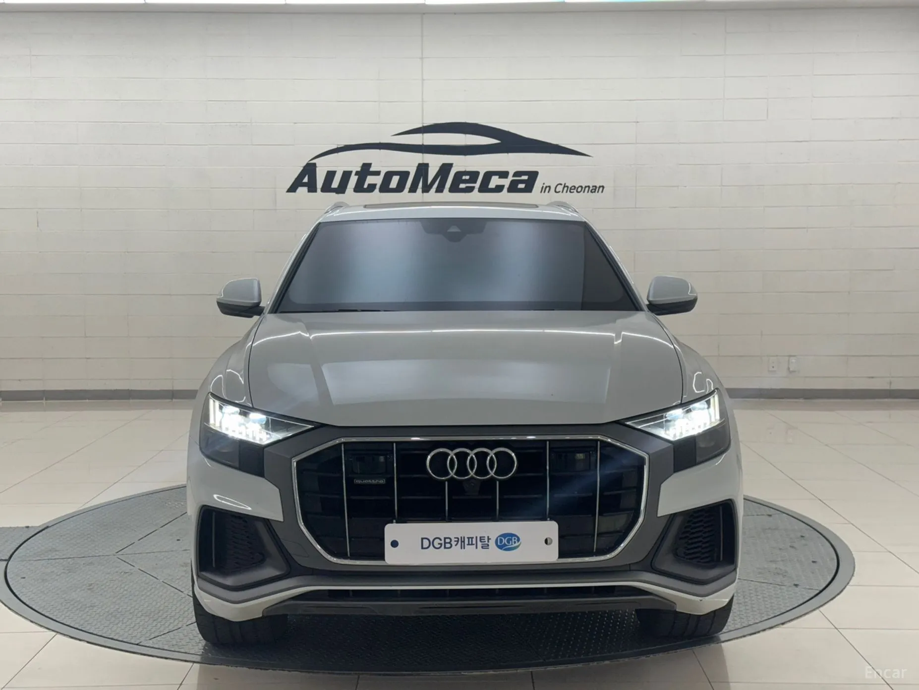 Audi Q8 (4M)