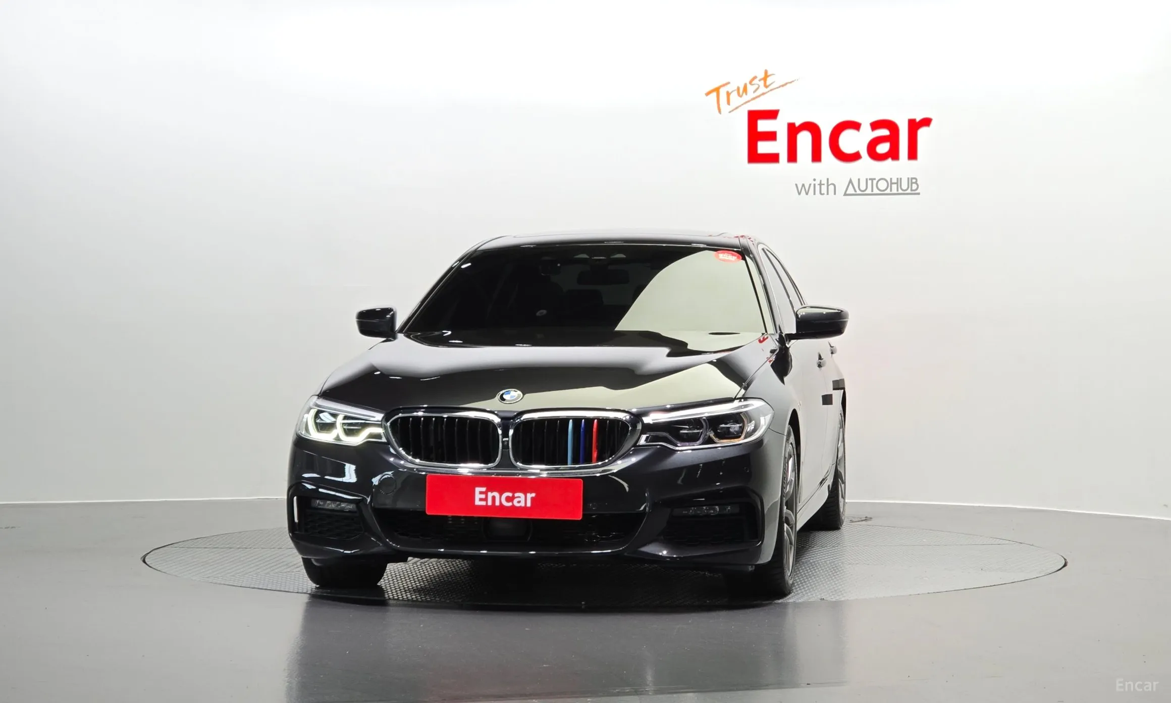 BMW 5 Series (G30) превью 2