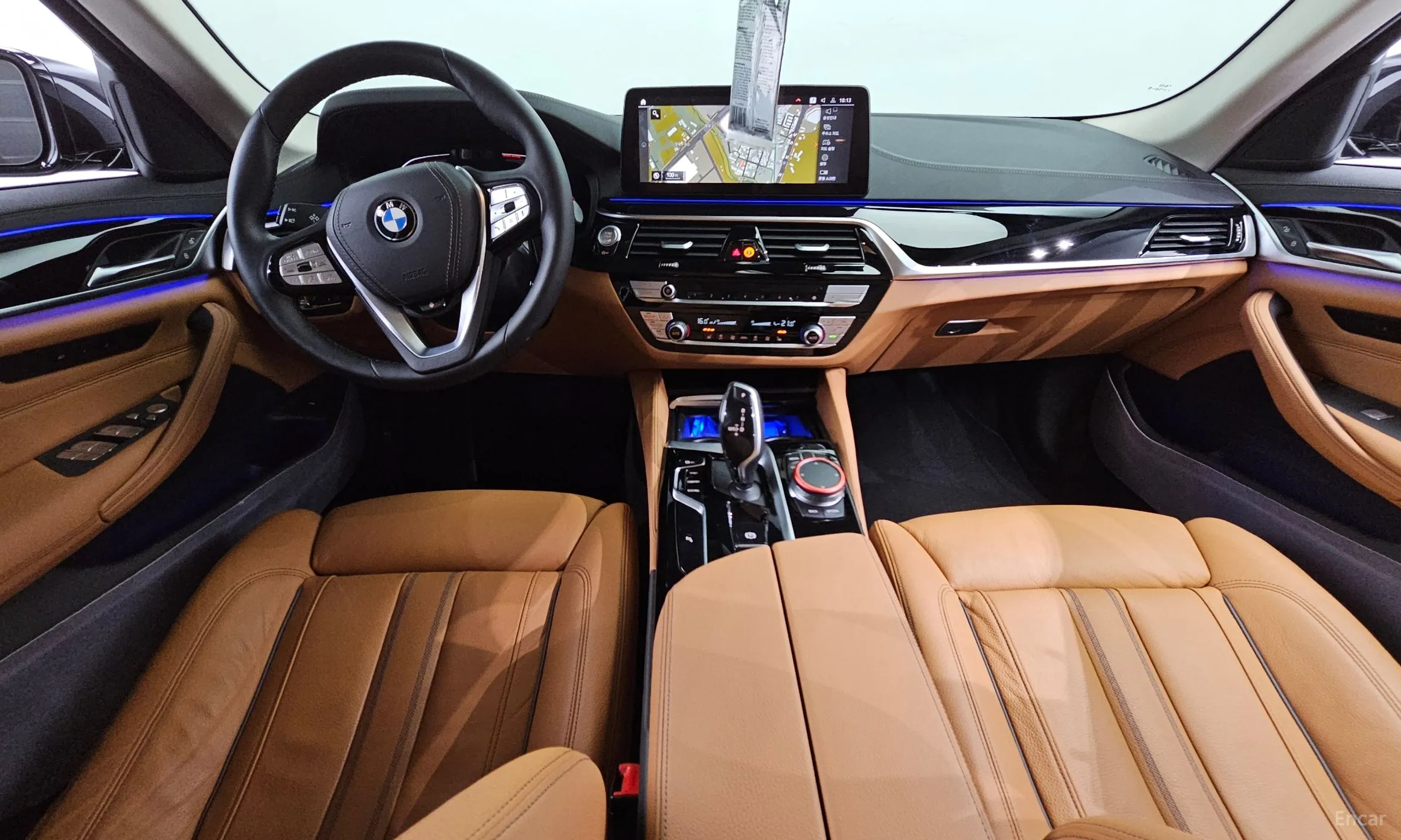 BMW 5 Series (G30) превью 4
