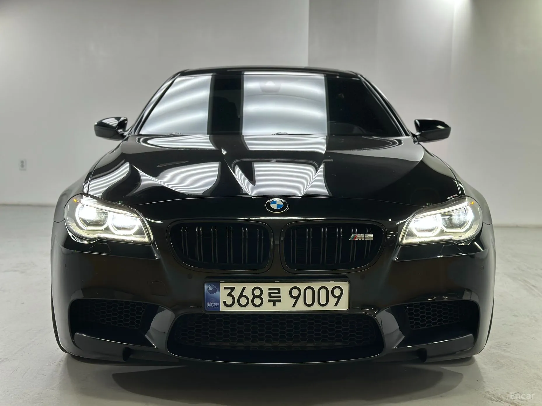BMW M5 (F10)